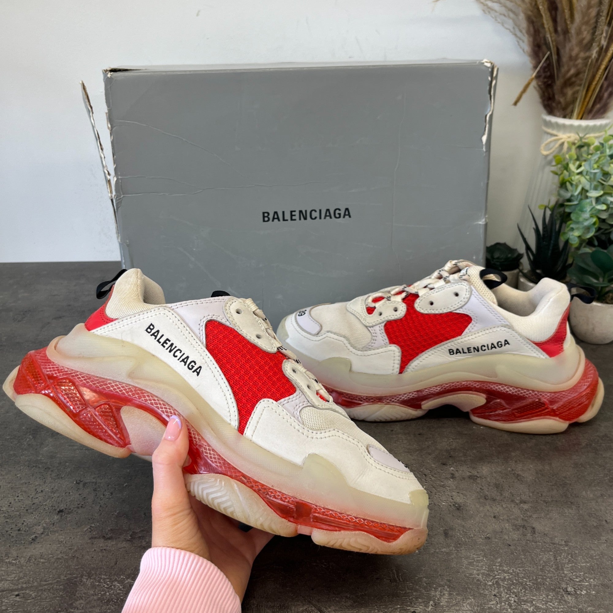 Women's Triple S Low Trainers Red Size EU 39 / UK 6