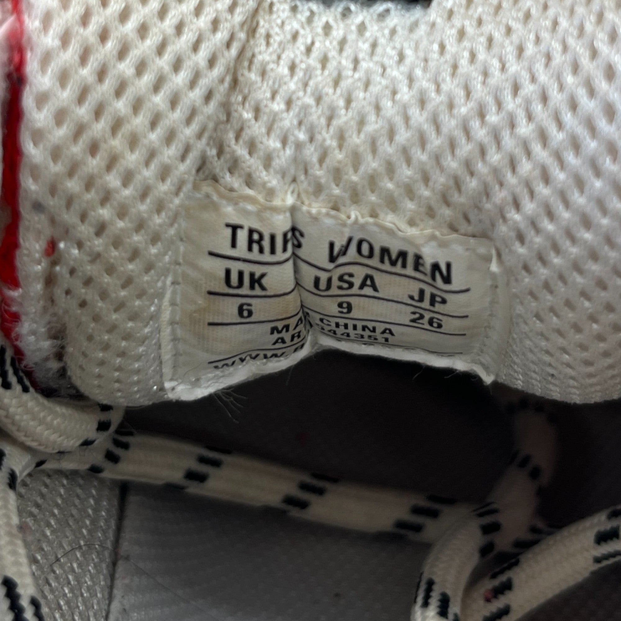 Women's Triple S Low Trainers Red Size EU 39 / UK 6