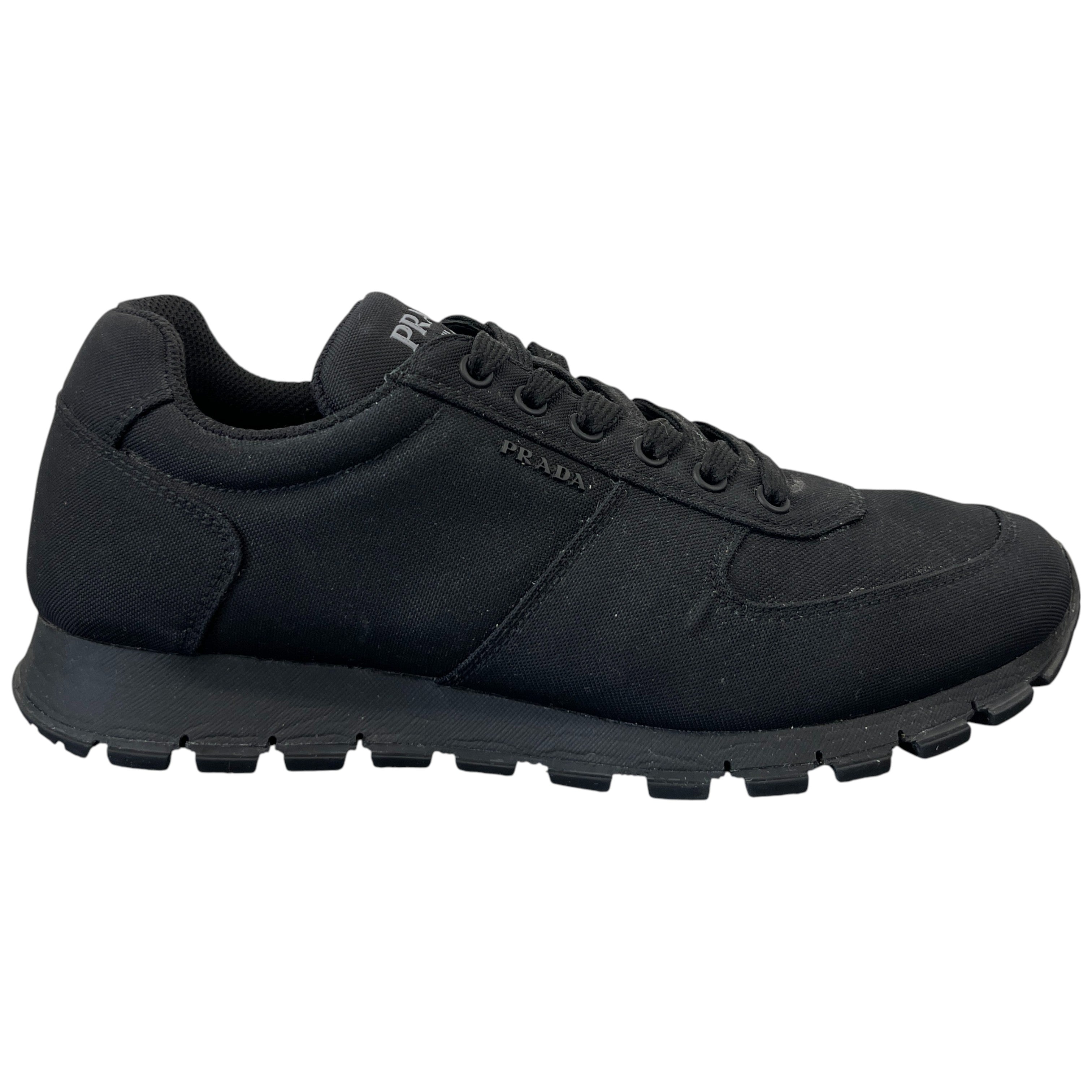 Men's Nylon Logo Low Trainers Black Size EU 41 / UK 7