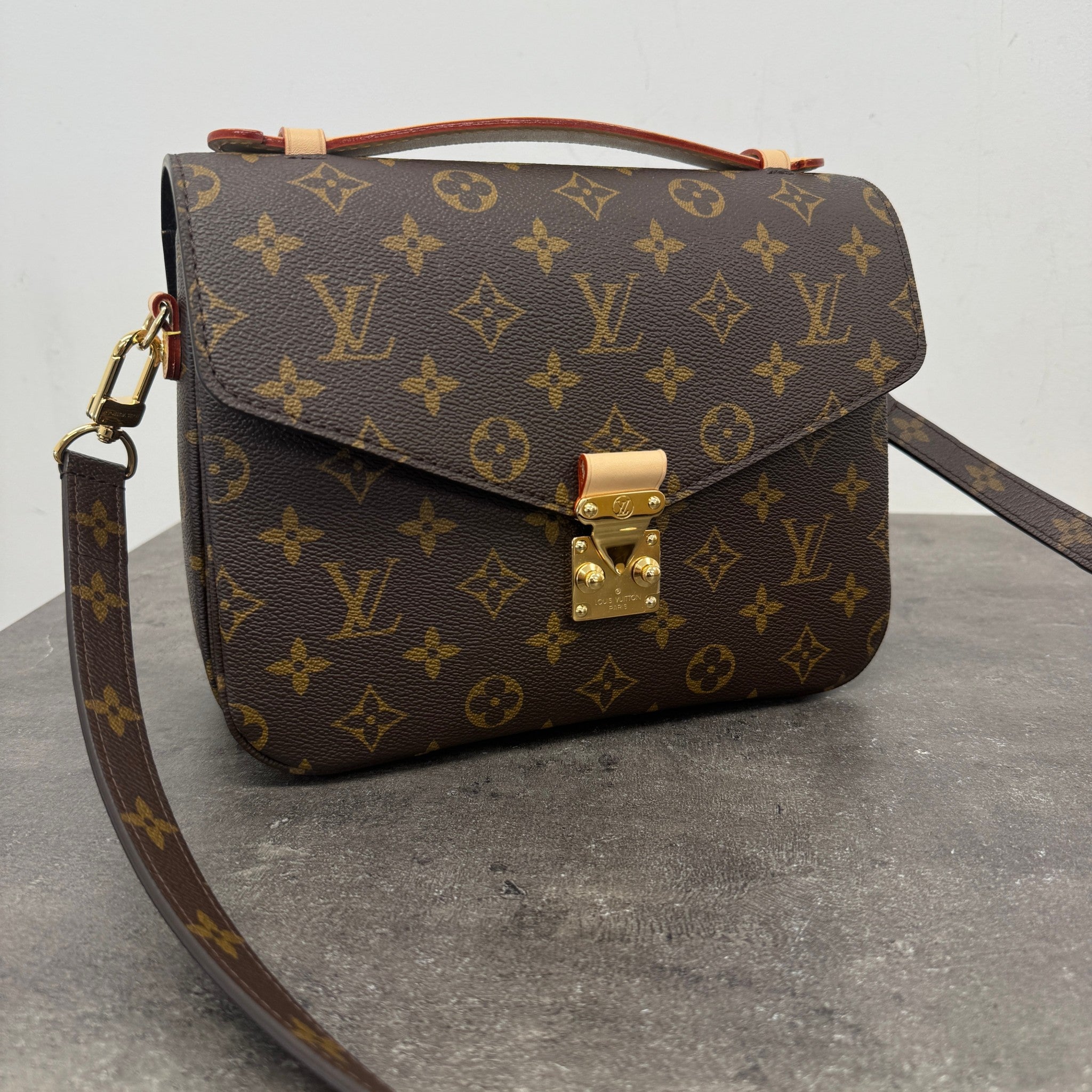 Women's Monogram Pochette Métis Bag Brown