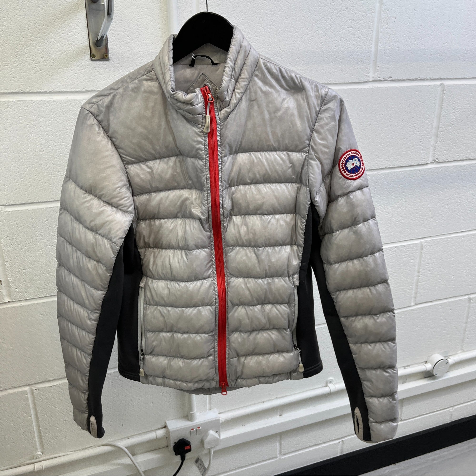 Women's Hybridge Lite Down Jacket Silver Size M