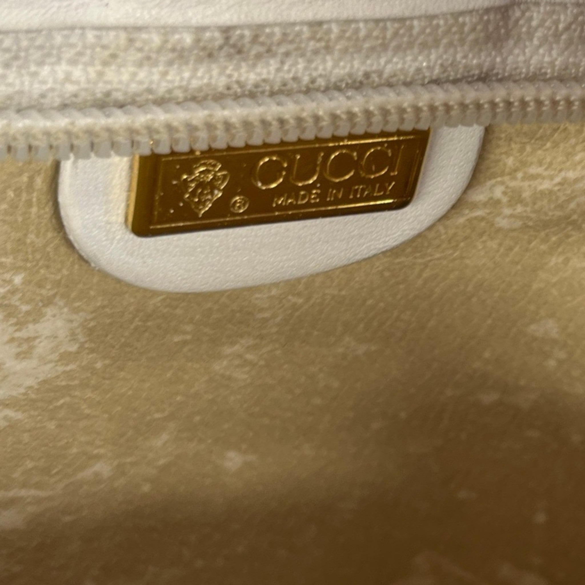 Women's Gg Supreme Messenger Bag White