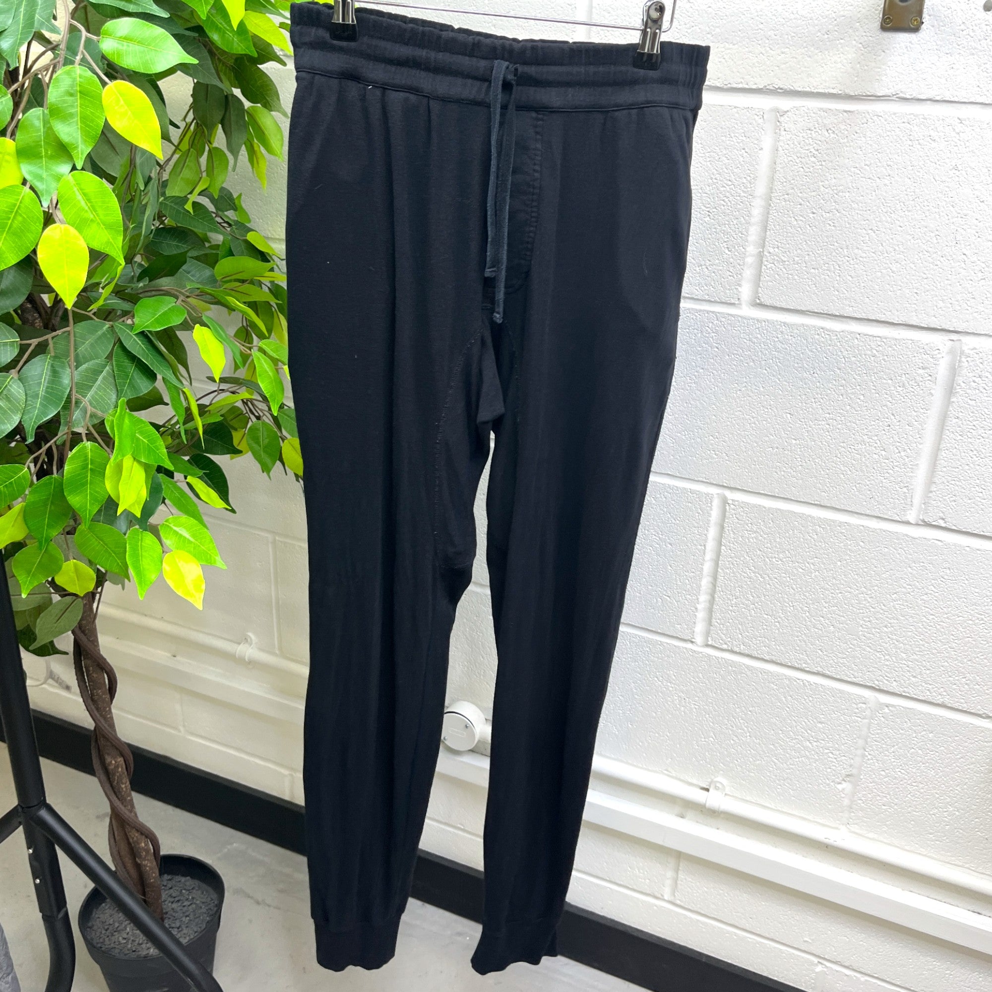 Men's Cuffed Joggers Black Size IT 46 / UK 30