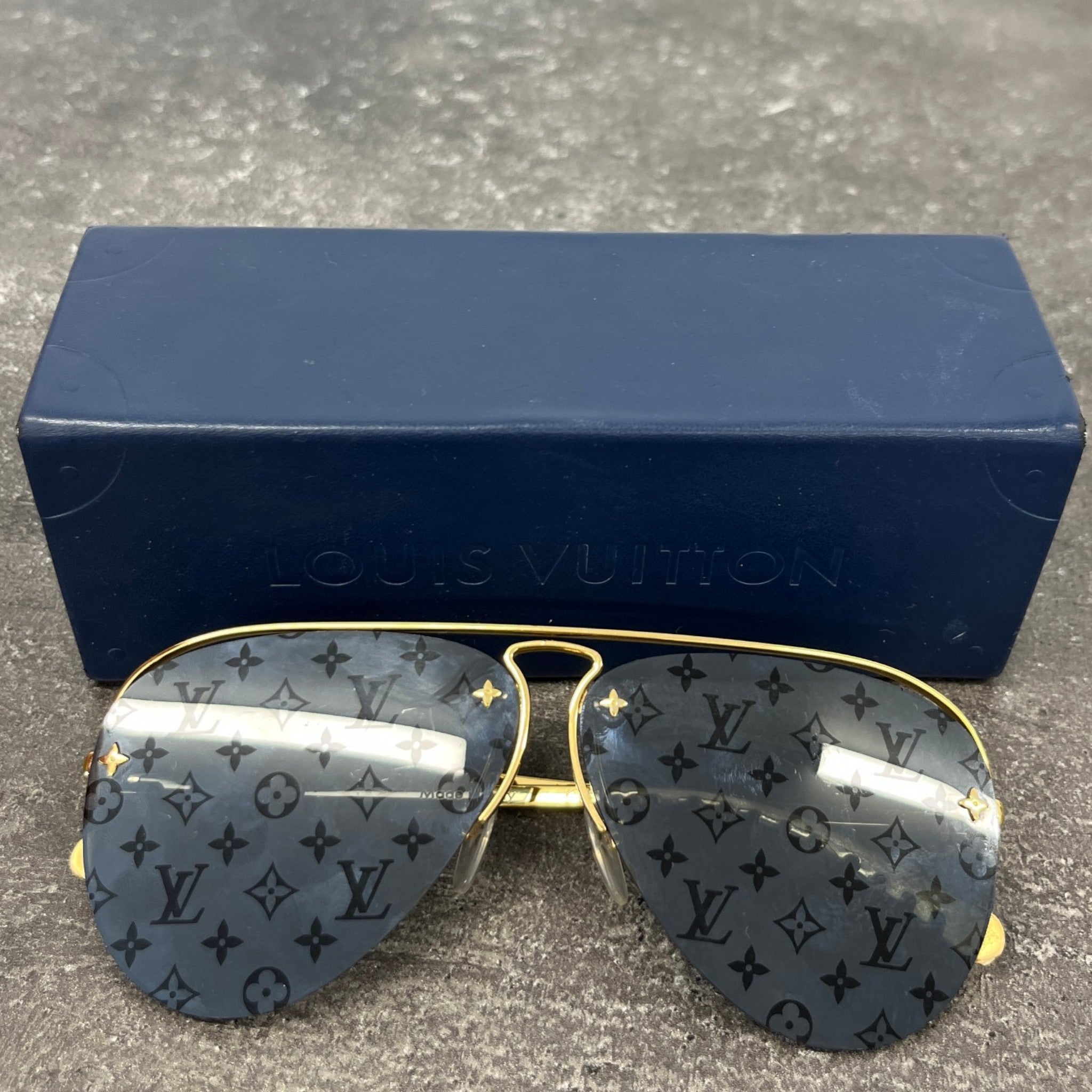 Women's Lv Pilot Light Sunglasses Gold