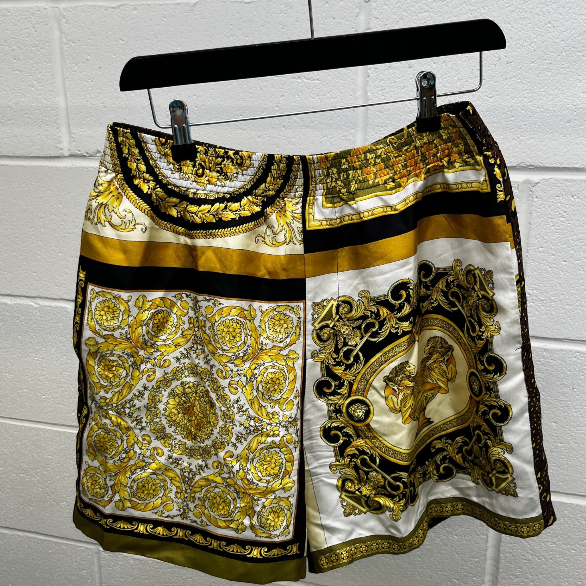 Men's Barocco Leopard Print Shorts Brown Size IT 48 / UK 32