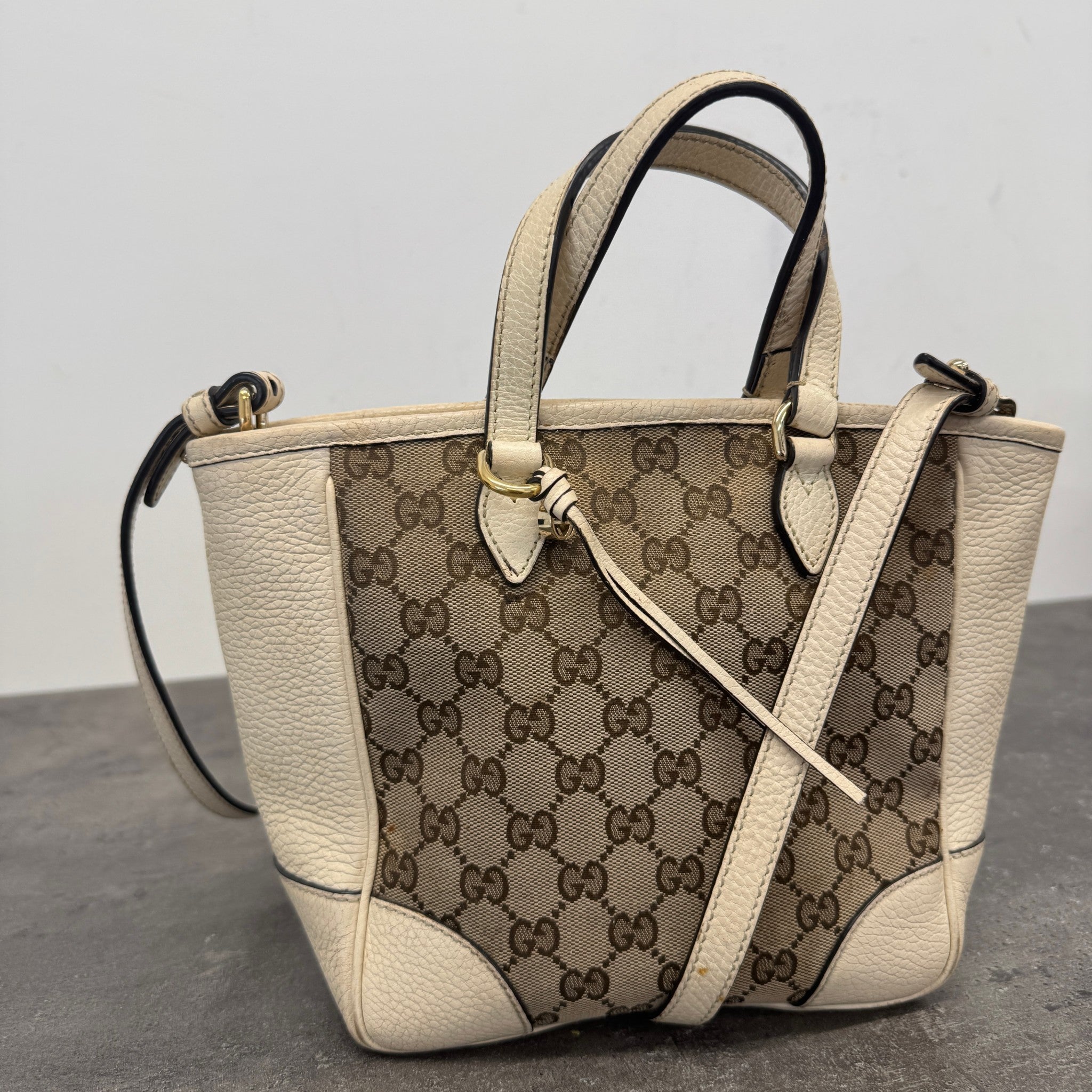 Women's Gg Supreme Bree Satchel Bag Beige