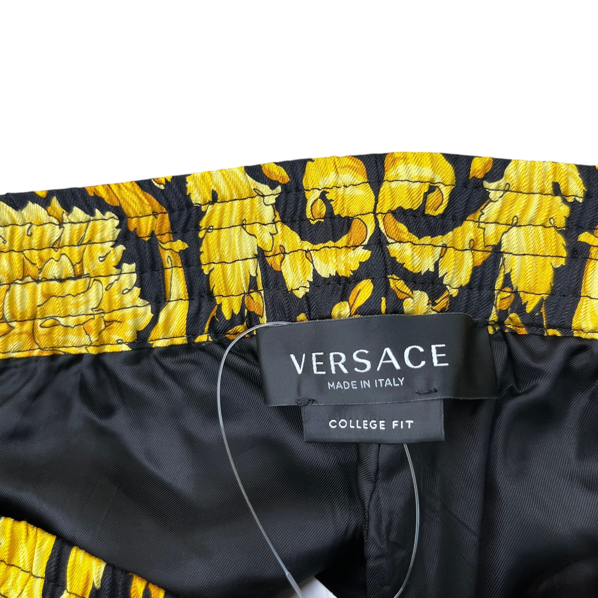 Men's Barocco Print Shorts Yellow Size IT 48 / UK 32