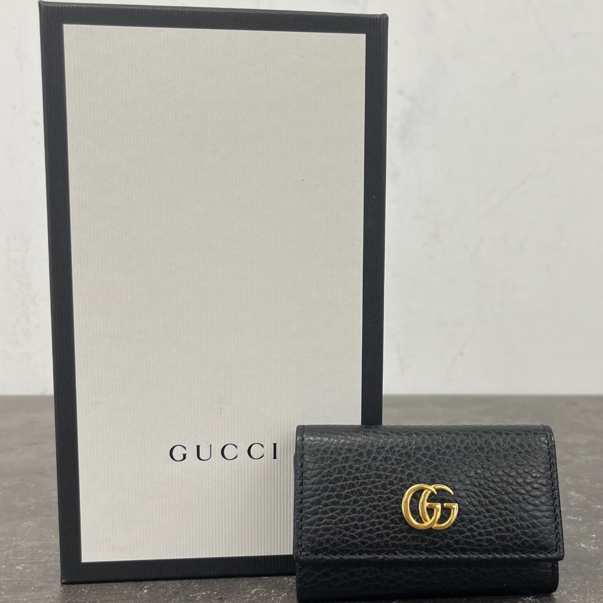 Gg Marmont Key Holder Charm Black