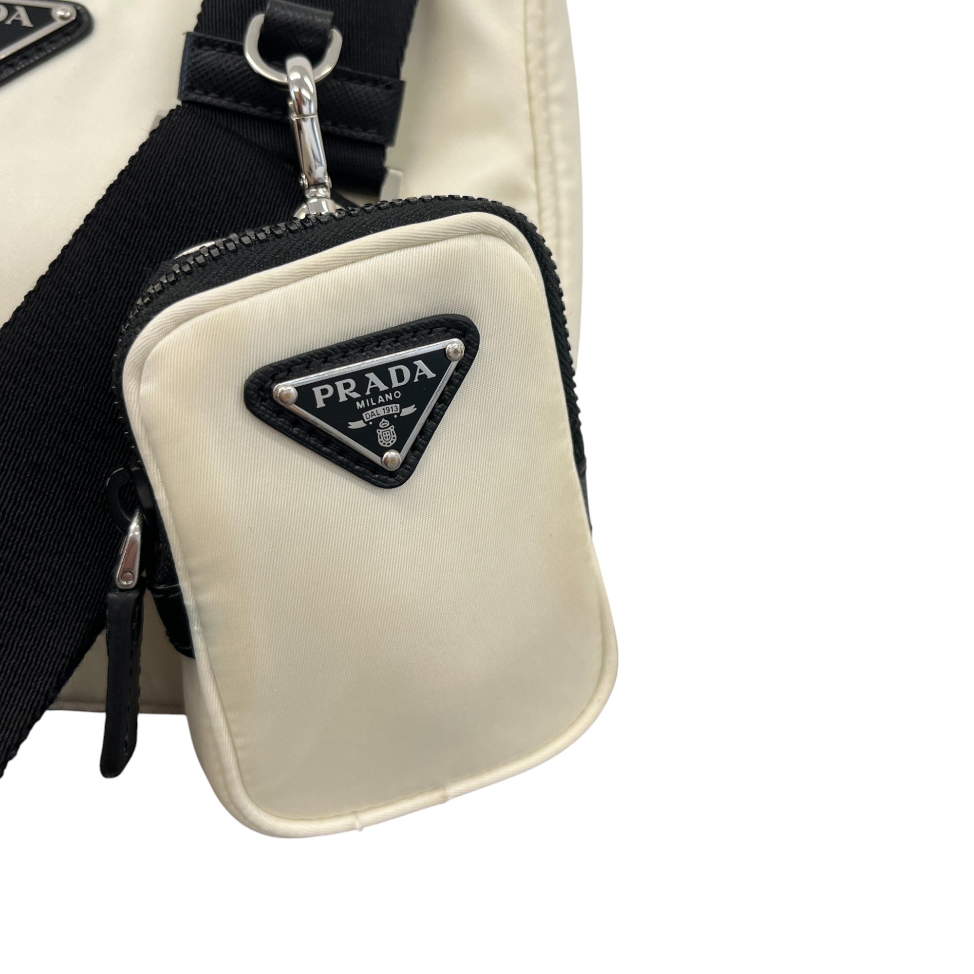 Women's Re-Edition Plaque Logo Handbag White