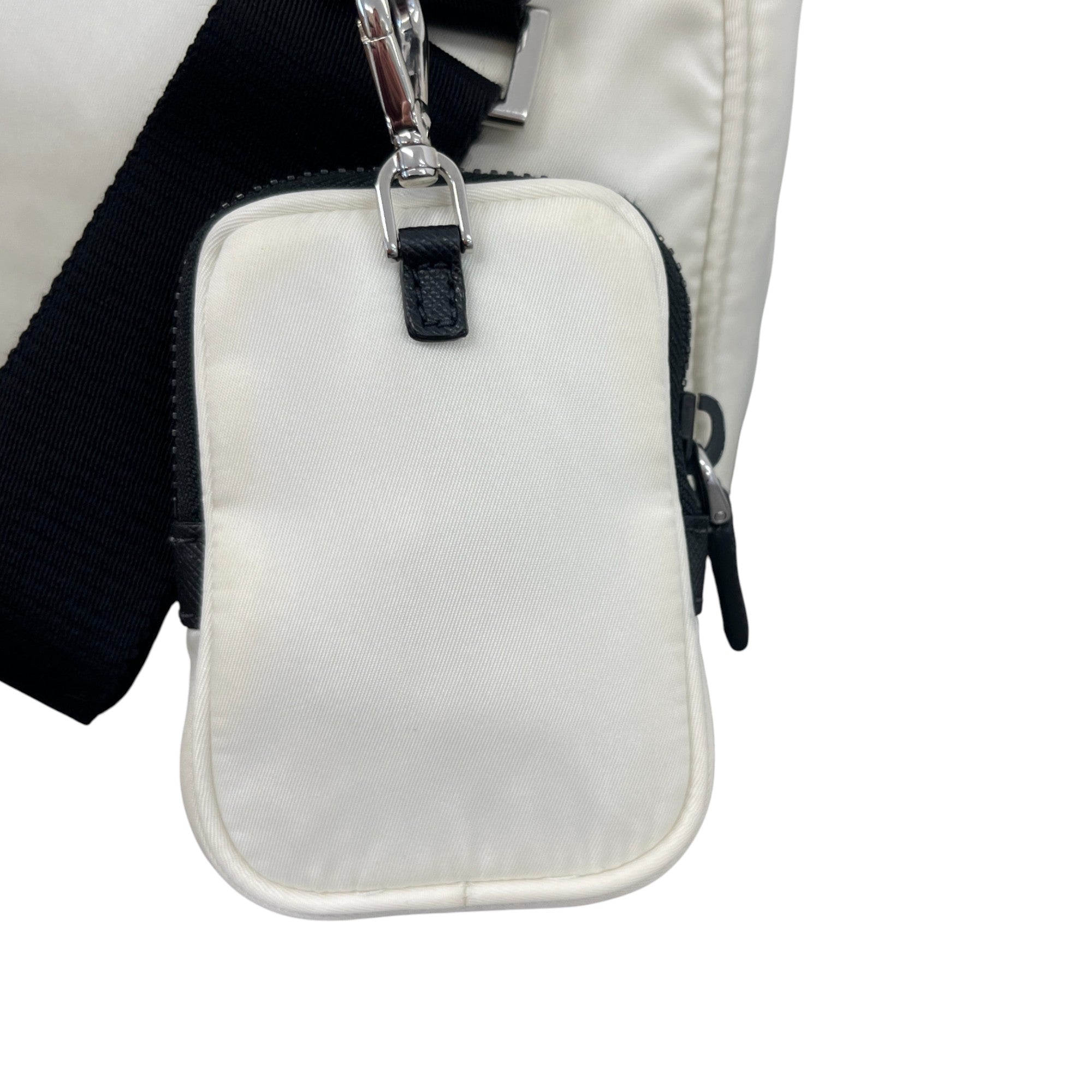 Women's Re-Edition Plaque Logo Handbag White