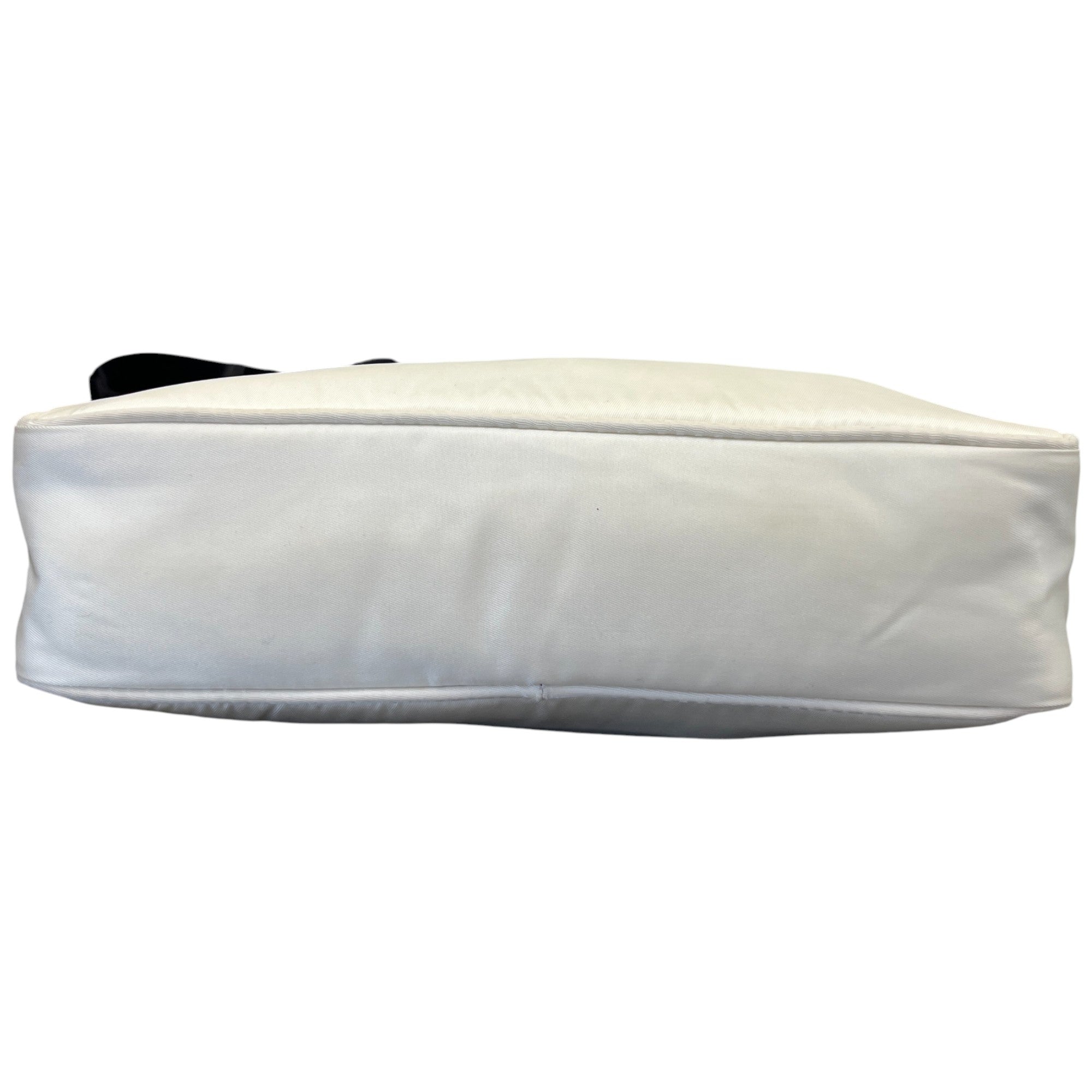 Women's Re-Edition Plaque Logo Handbag White