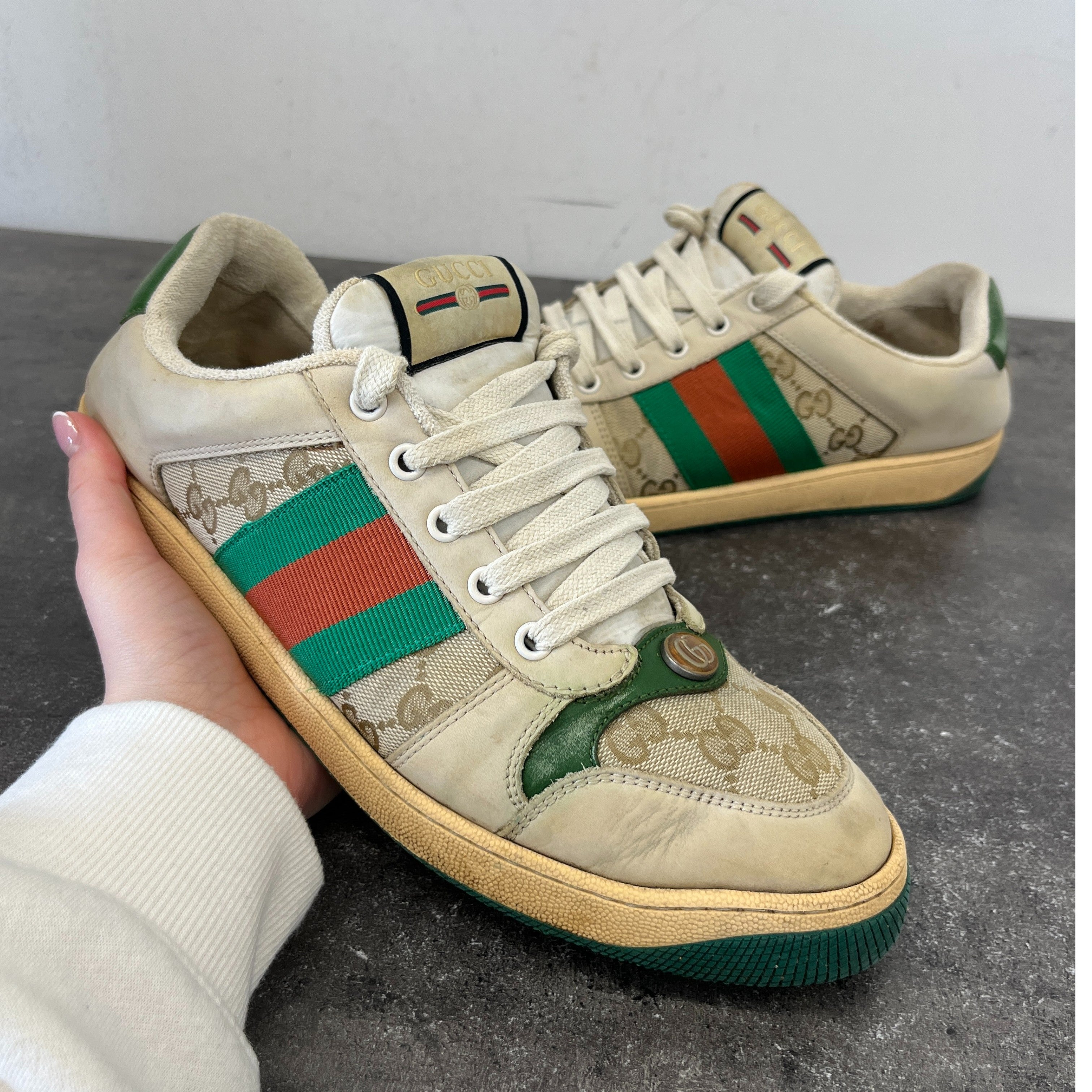 Men's Screener Distressed Low Trainers Green Size EU 42.5 / UK 8.5