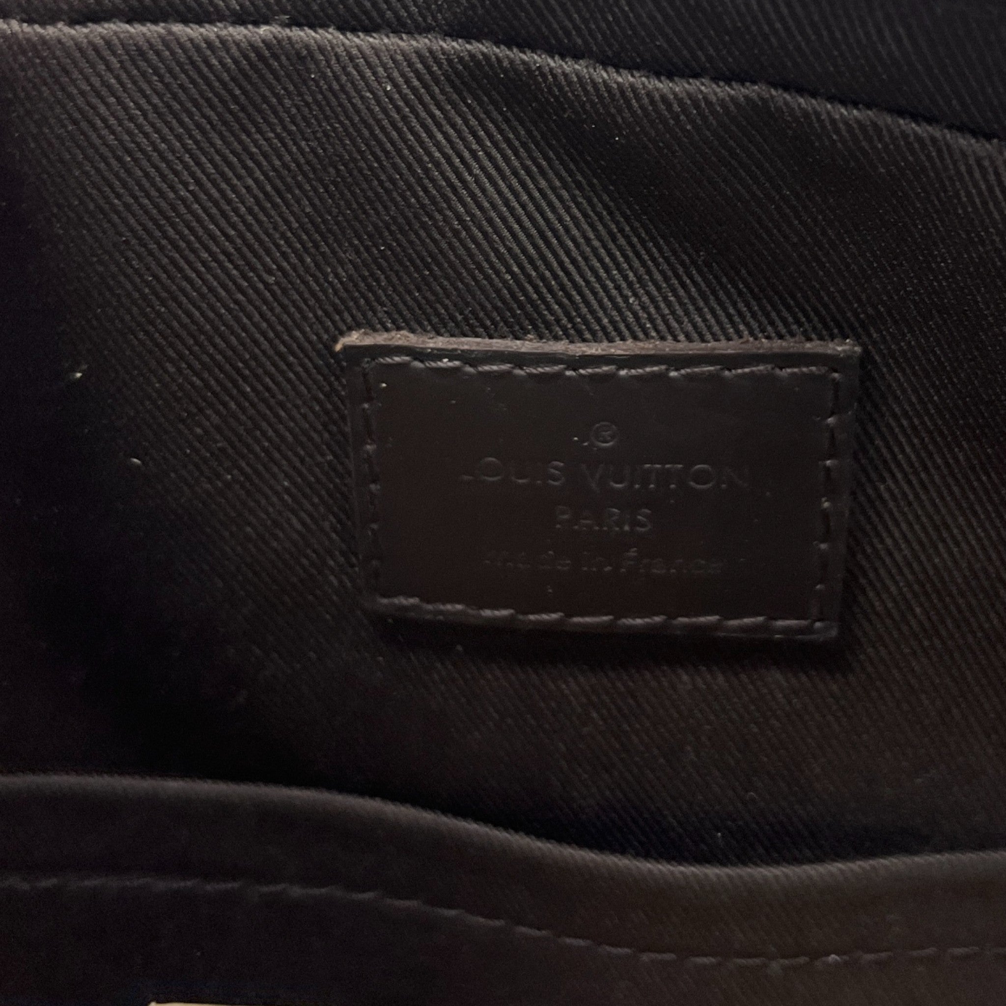 Men's Damier Ebene Jake Pm Messenger Bag Brown