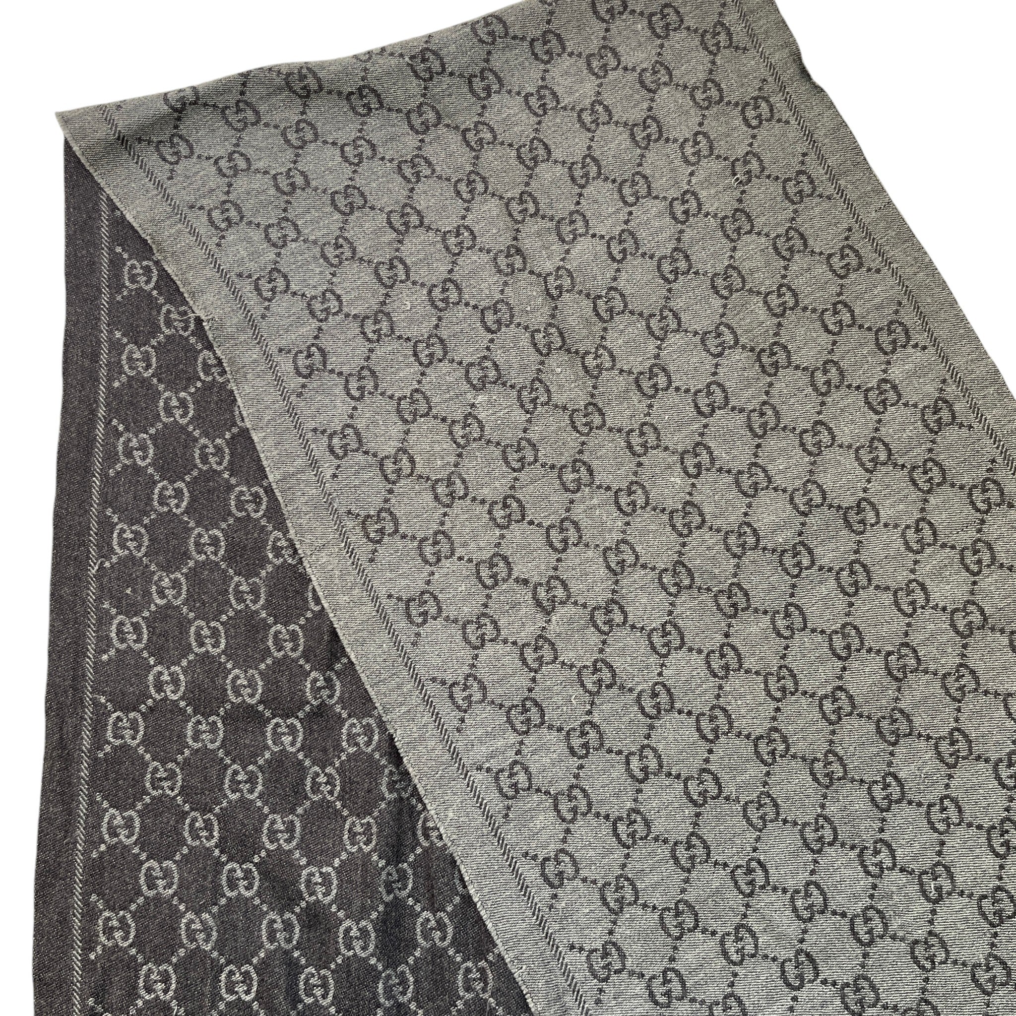 Men's Gg Supreme Scarf Grey