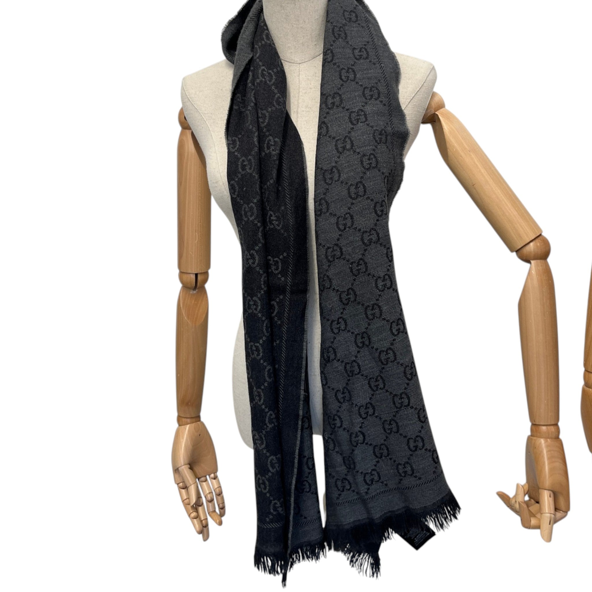Men's Gg Supreme Scarf Grey