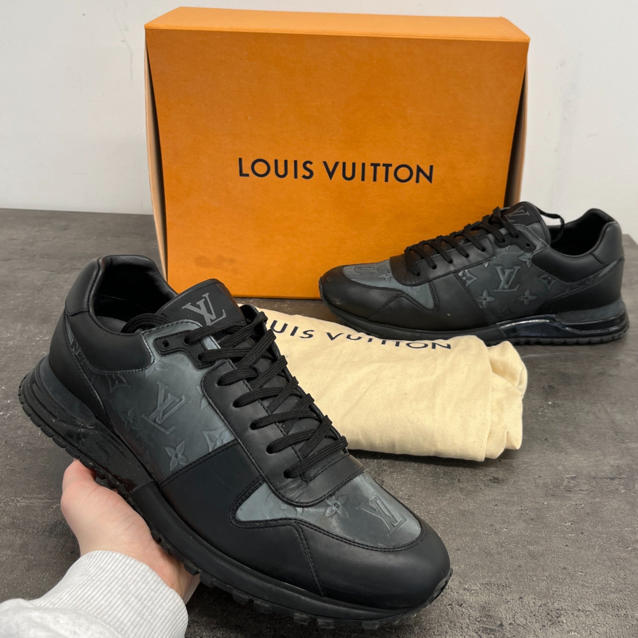 Men's Run Away Low Trainers Black Size EU 44 / UK 10