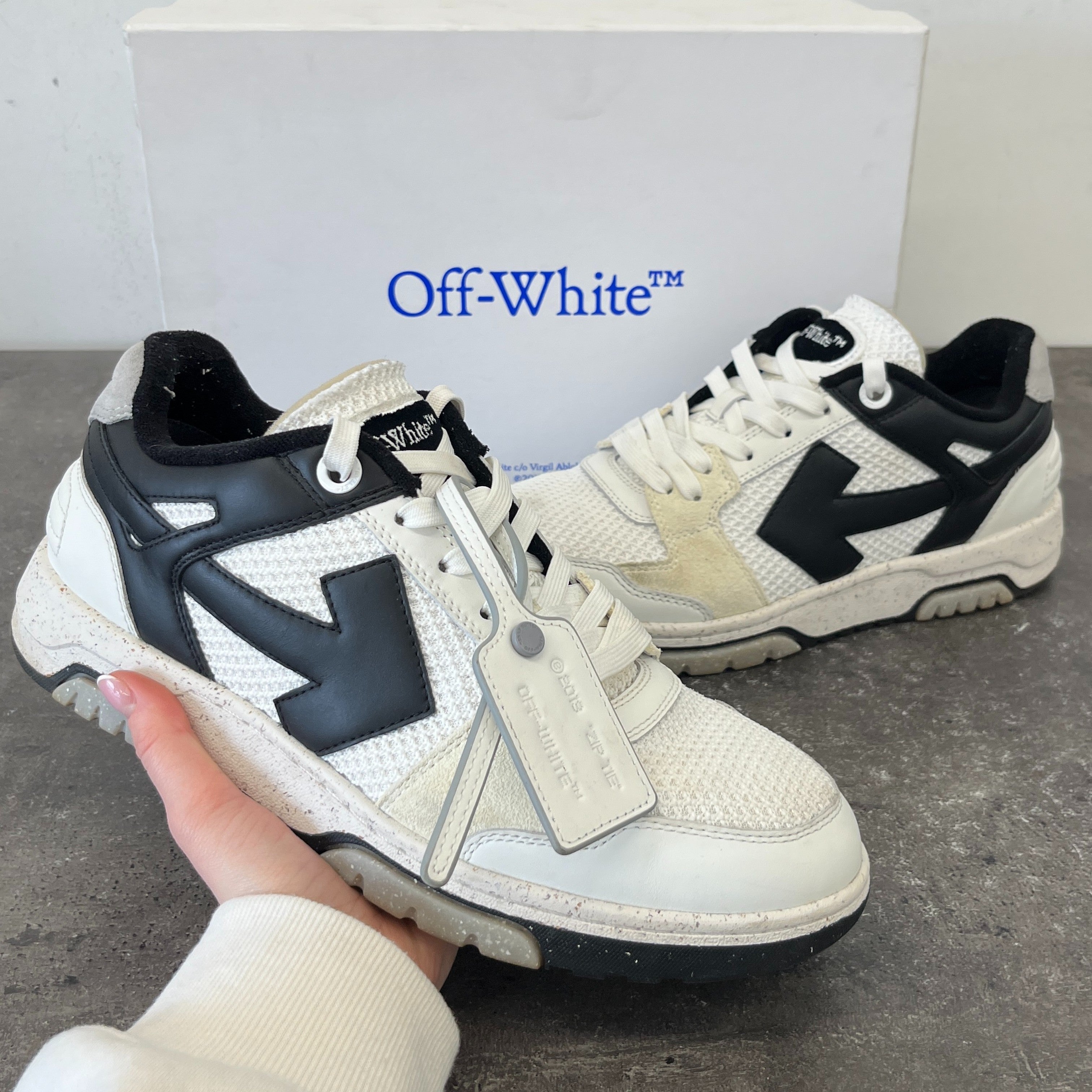 Men's Out Of Office Low Trainers White Size EU 43 / UK 9