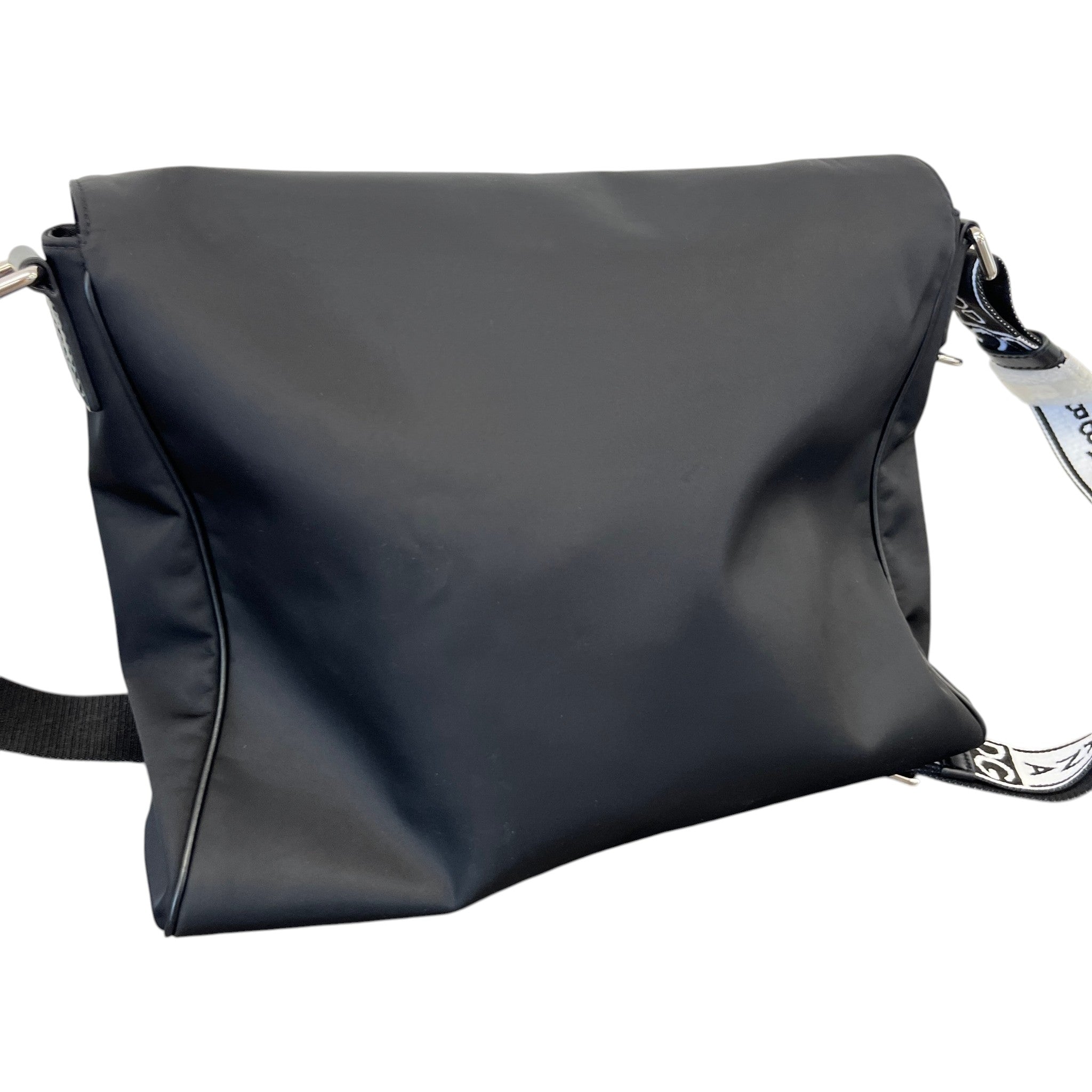 Men's Plaque Logo Messenger Bag Black