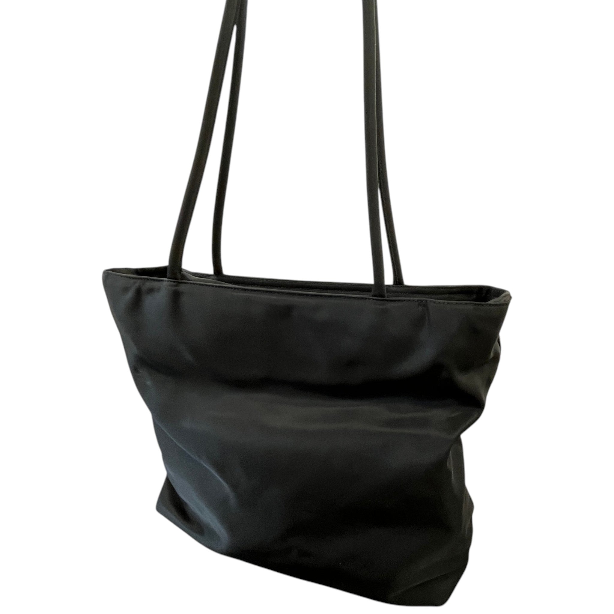 Women's Re-Nylon Plaque Logo Tote Bag Black