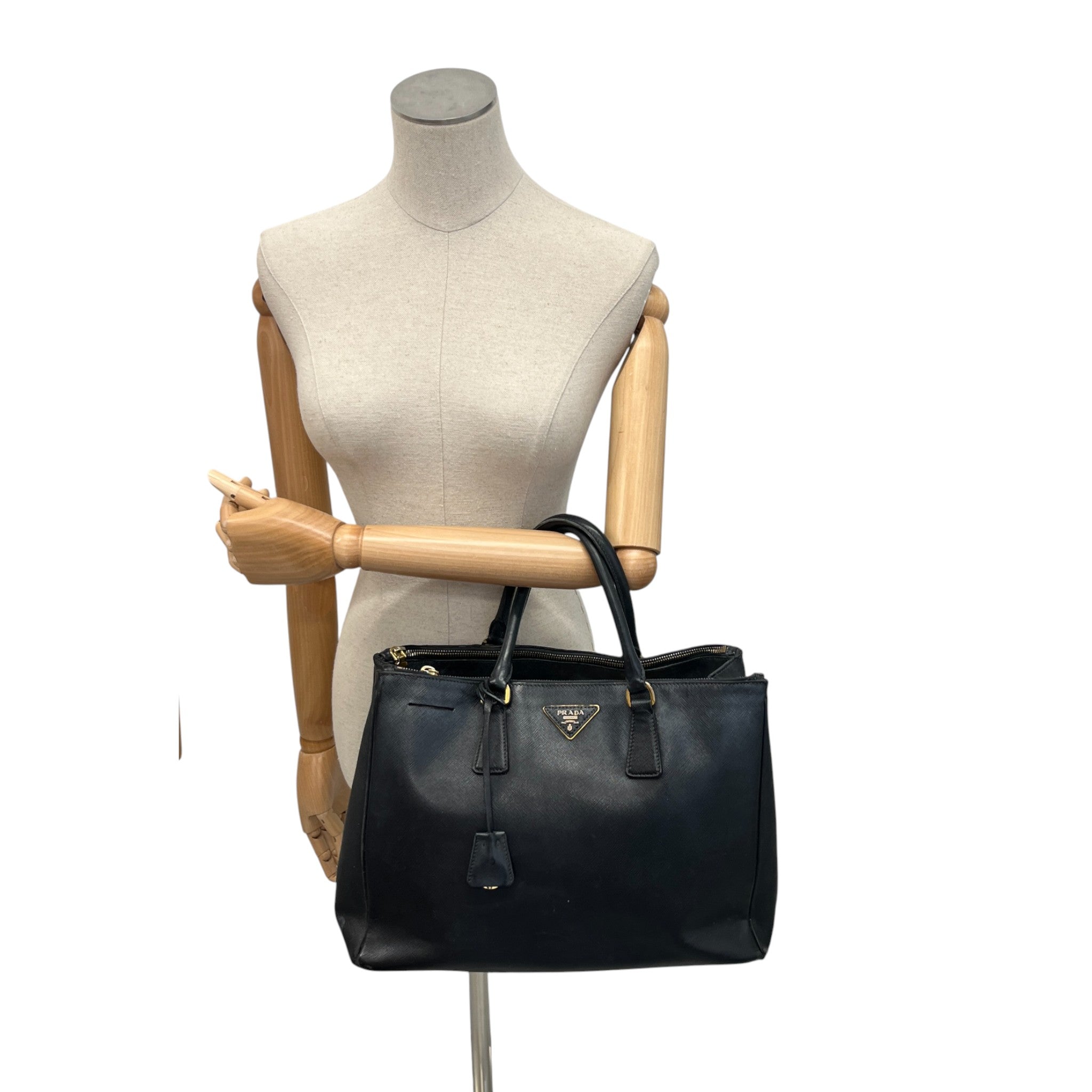 Women's Galleria Saffiano Bag Black