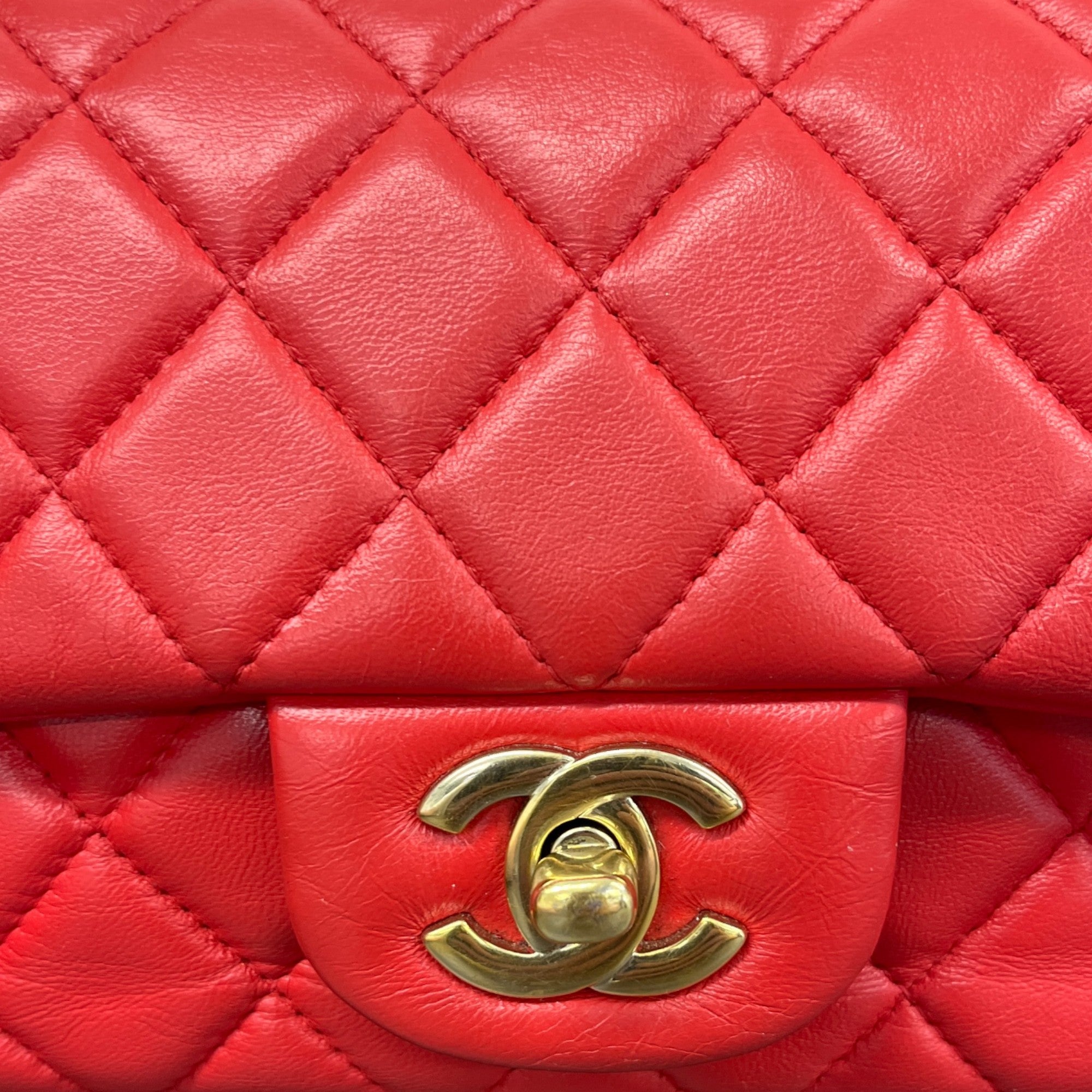 Women's Mini Classic Flap Lambskin Bag Red