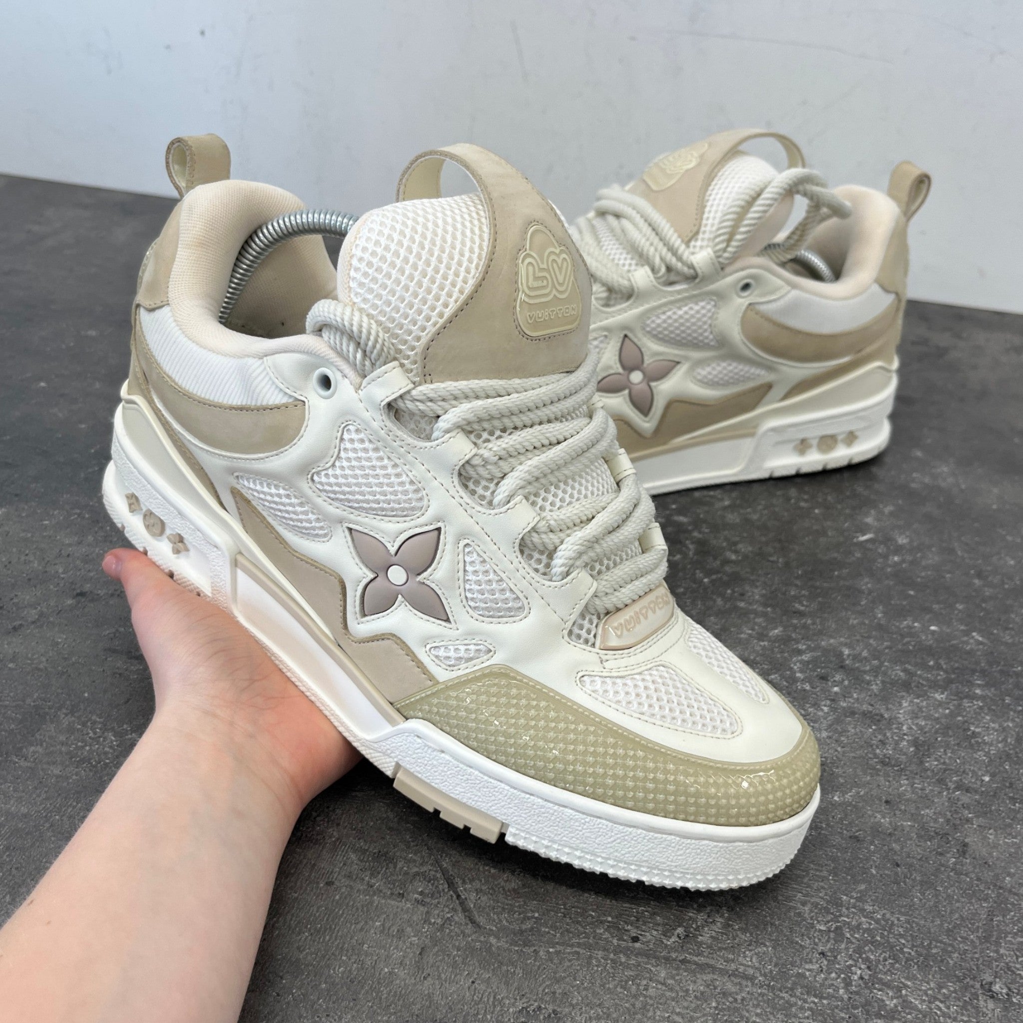 Men's Lv Skate Low Trainers Cream Size EU 42 / UK 8