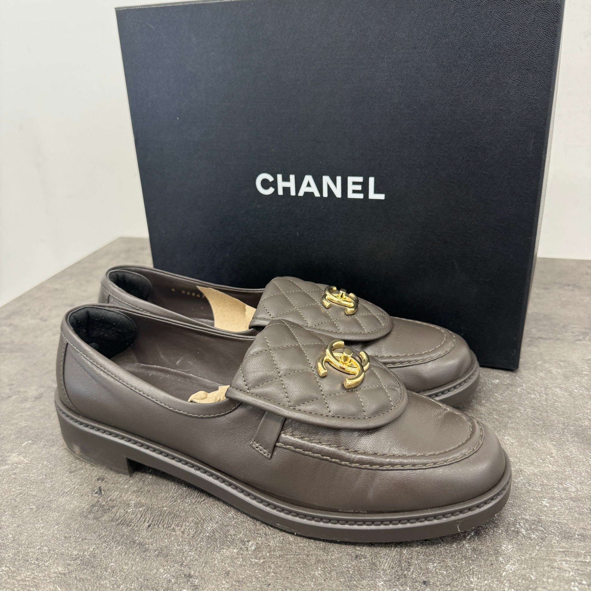 Women's Cc Turnlock Loafers Brown Size EU 40.5 / 7.5