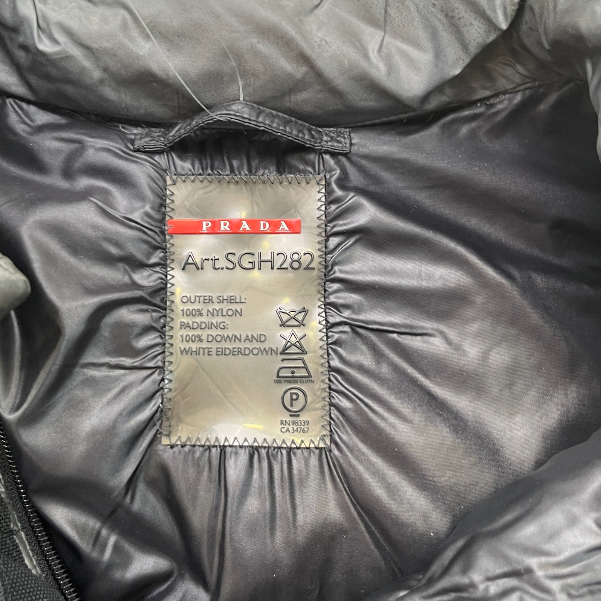 Men's Re-Nylon Plaque Logo Gilet Grey Size IT 56 / XXXL