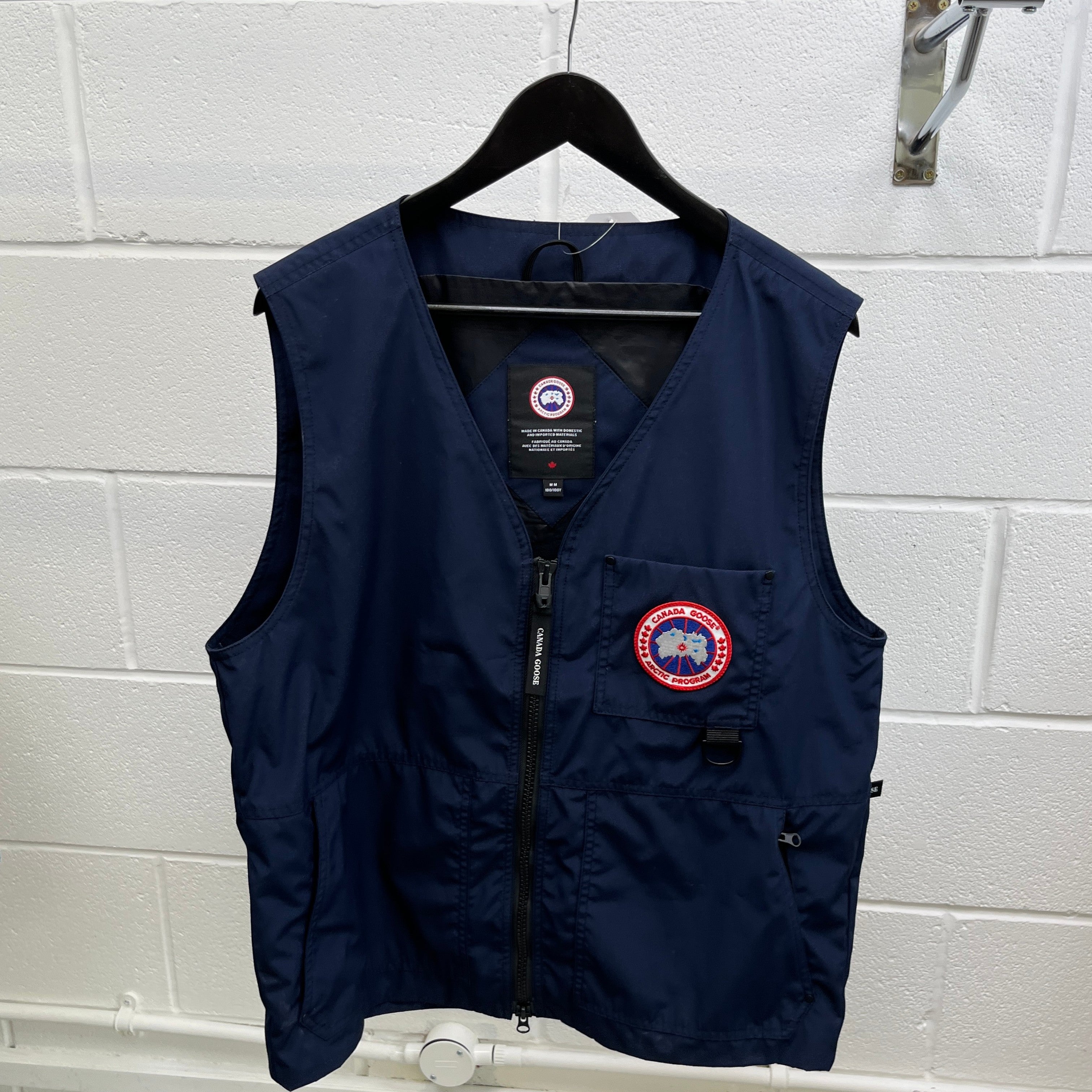 Men's Canmore Vest Navy Size M