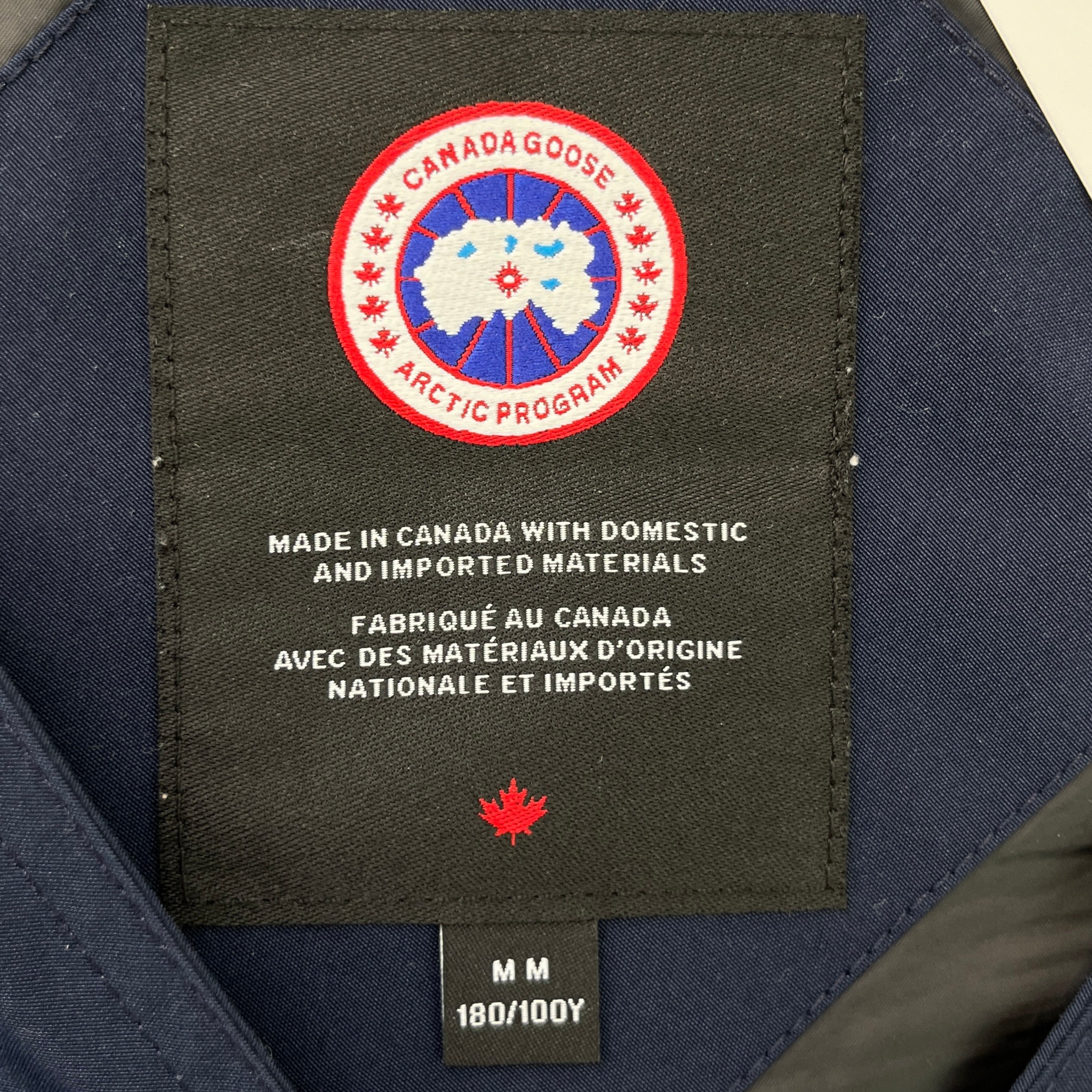 Men's Canmore Vest Navy Size M