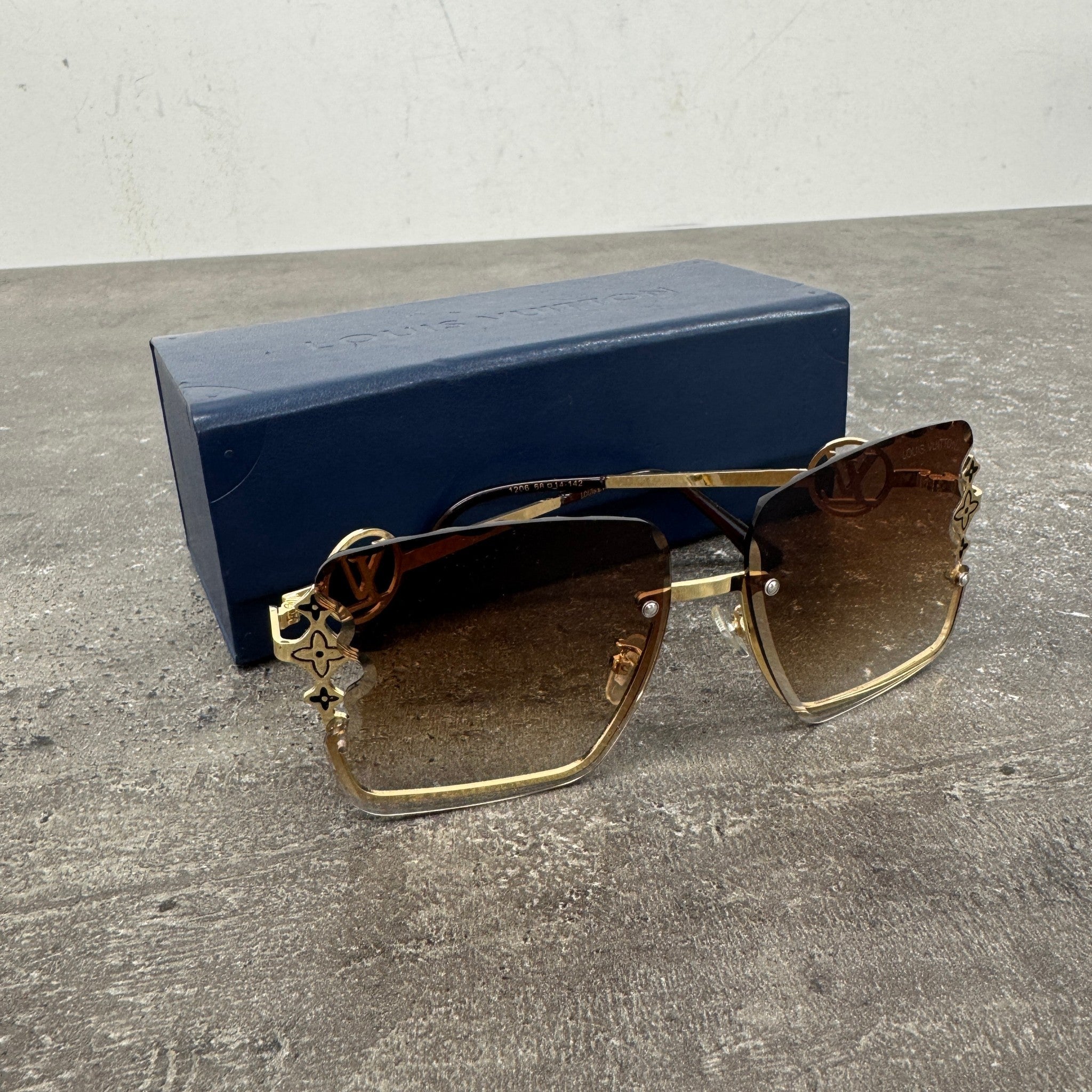Women's Lv Jewel Square Sunglasses Gold