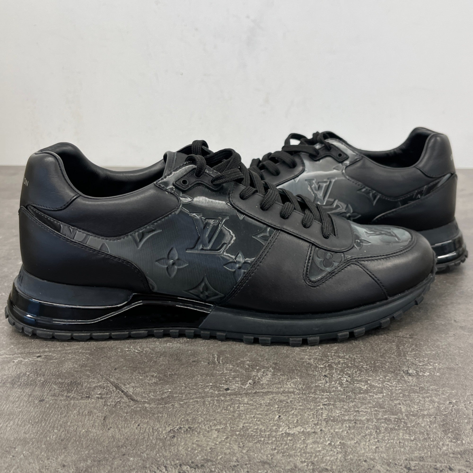 Men's Runaway Low Trainers Black Size EU 41 / UK 7