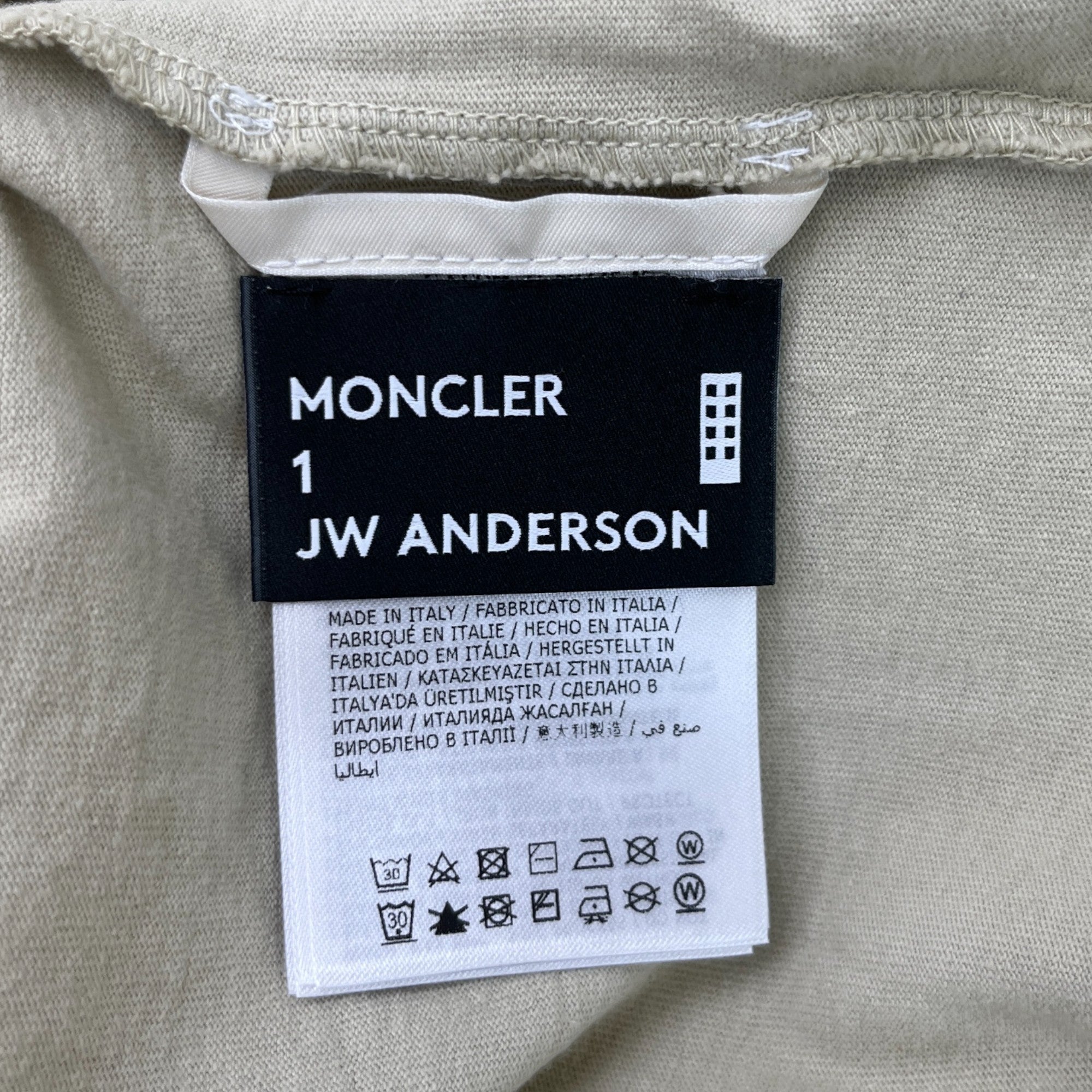 Men's Moncler X Jw Anderson T-Shirt Beige Size M