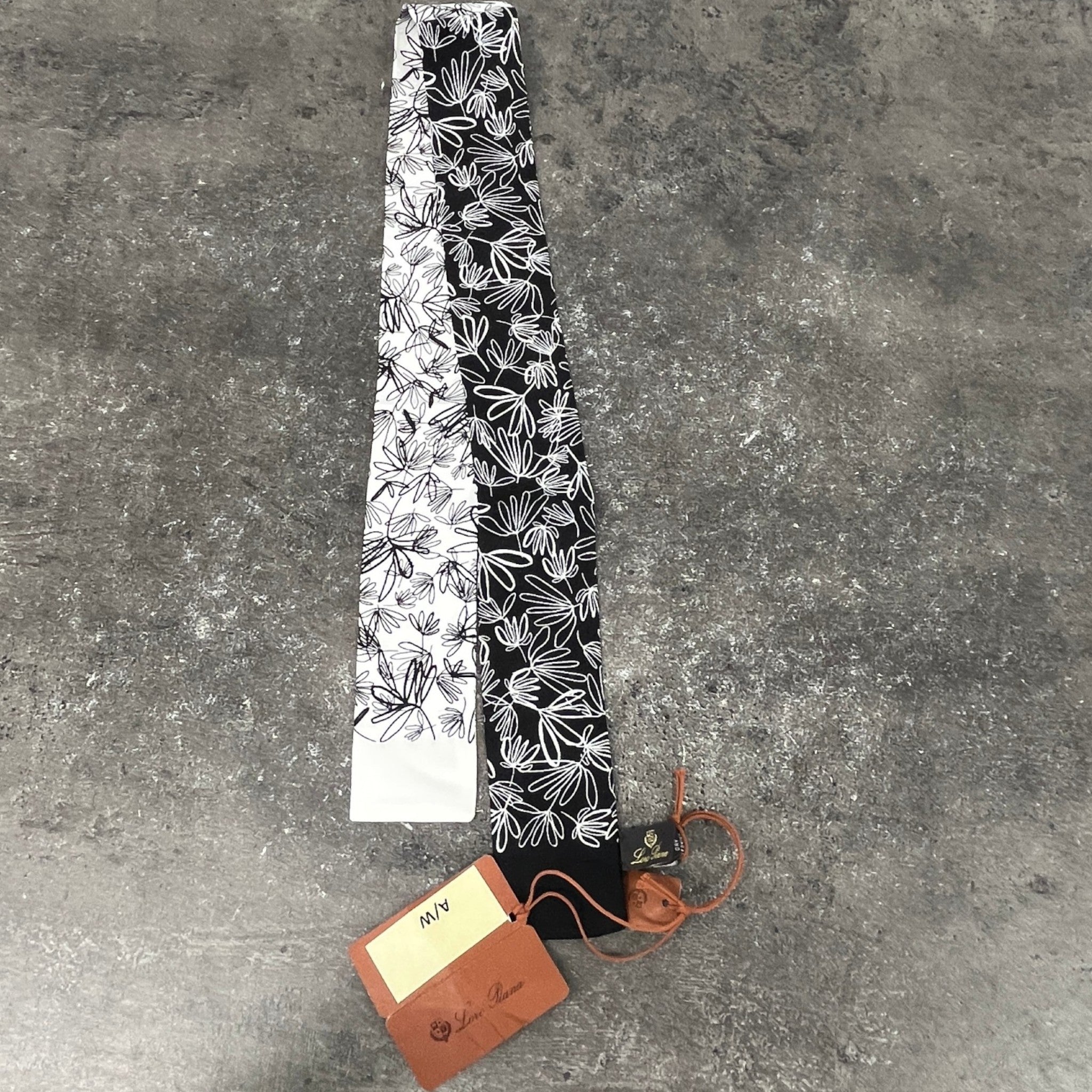 Women's Floral Print Scarf Black