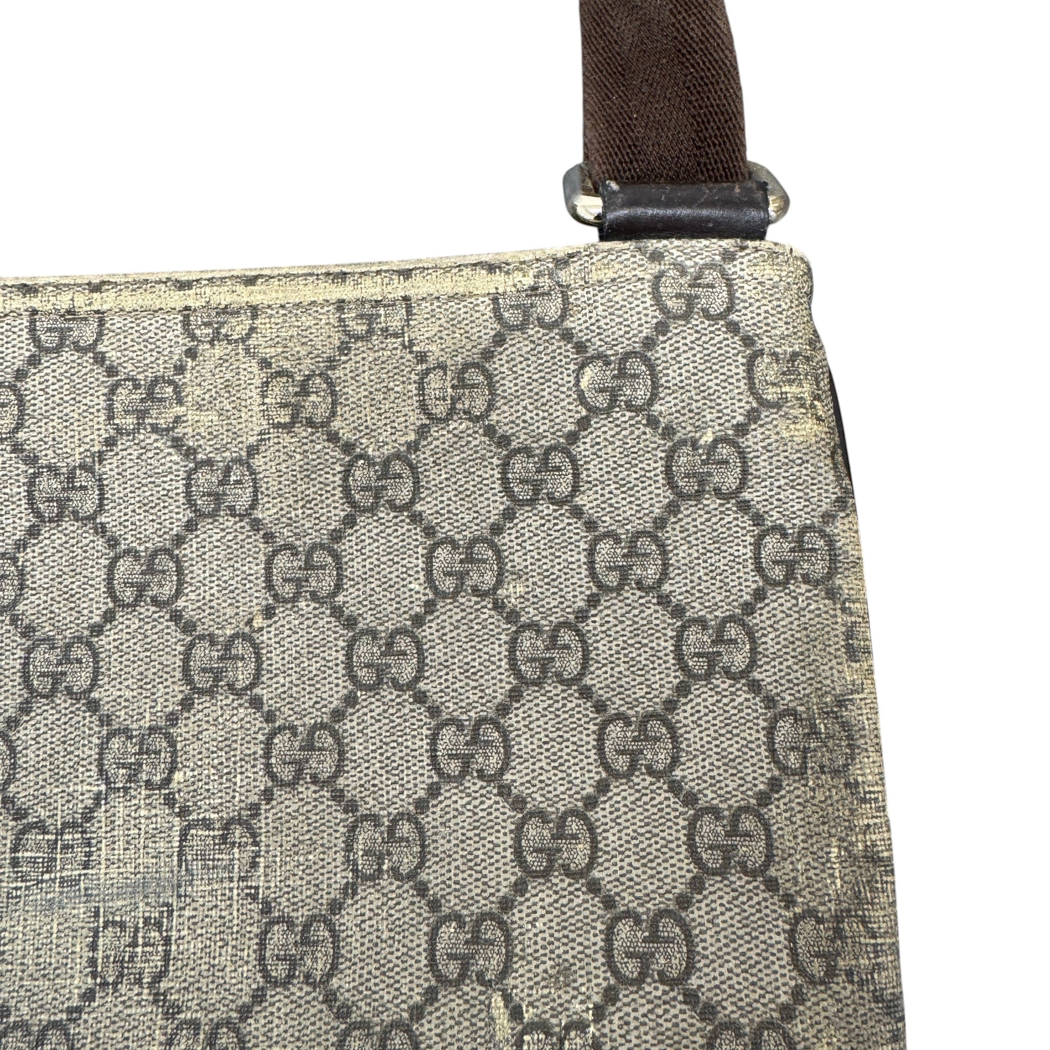 Men's Gg Supreme Messenger Bag Beige