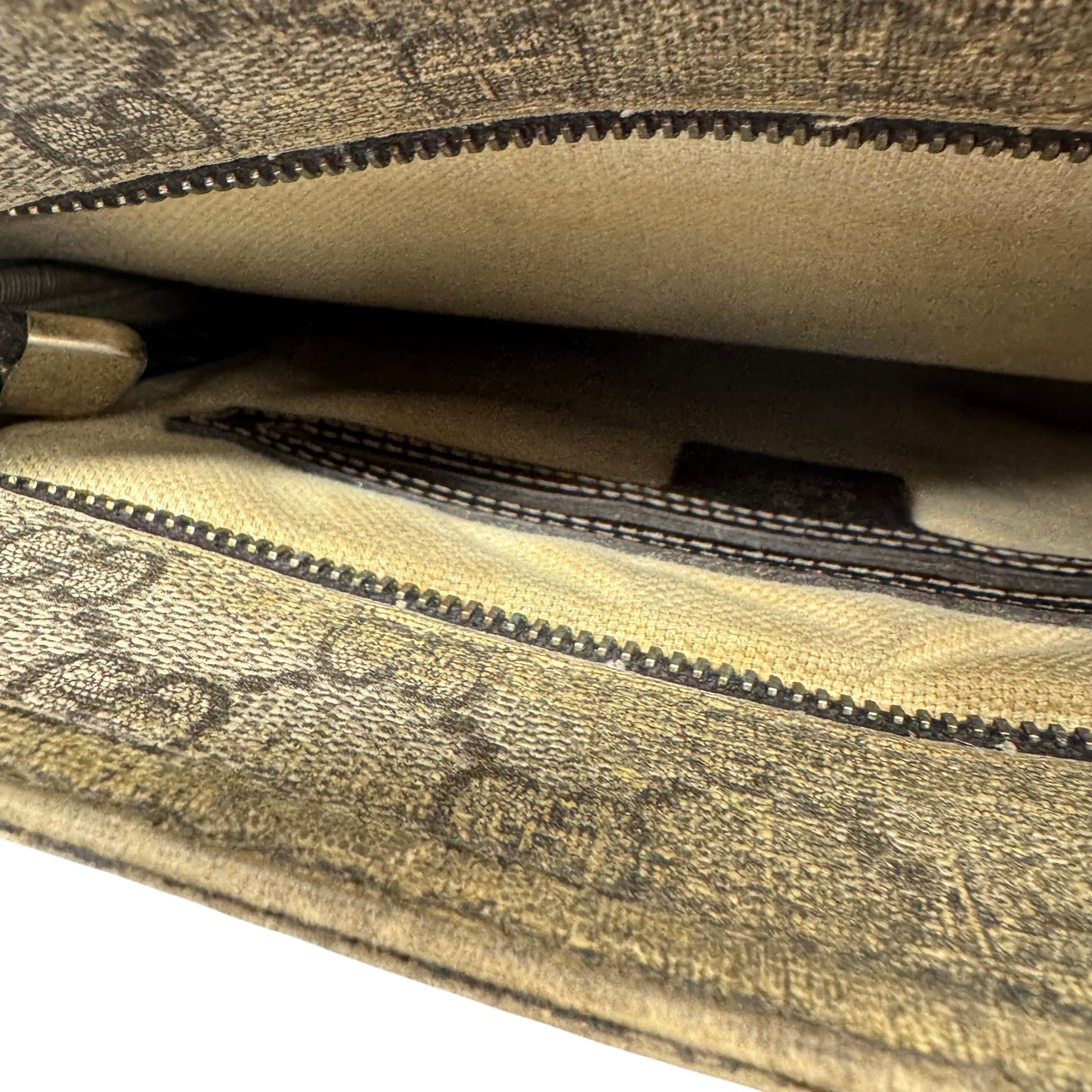 Men's Gg Supreme Messenger Bag Beige