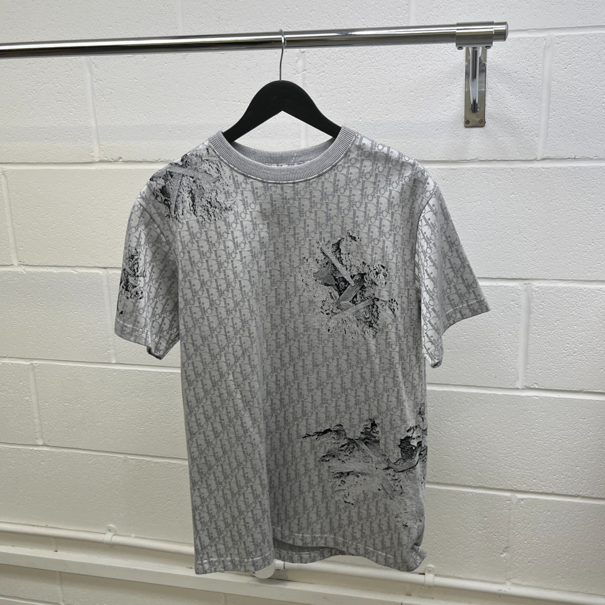 Men's X Daniel Arsham Eroded Oblique T-Shirt Silver Size M