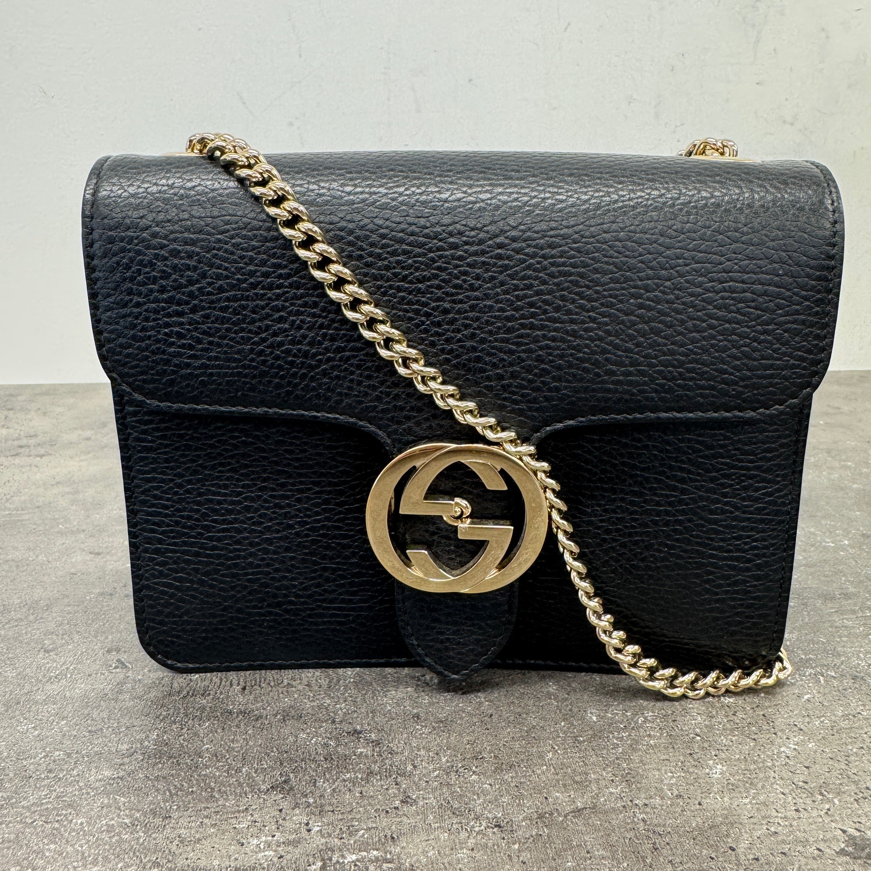 Women's Interlocking G Bag Black