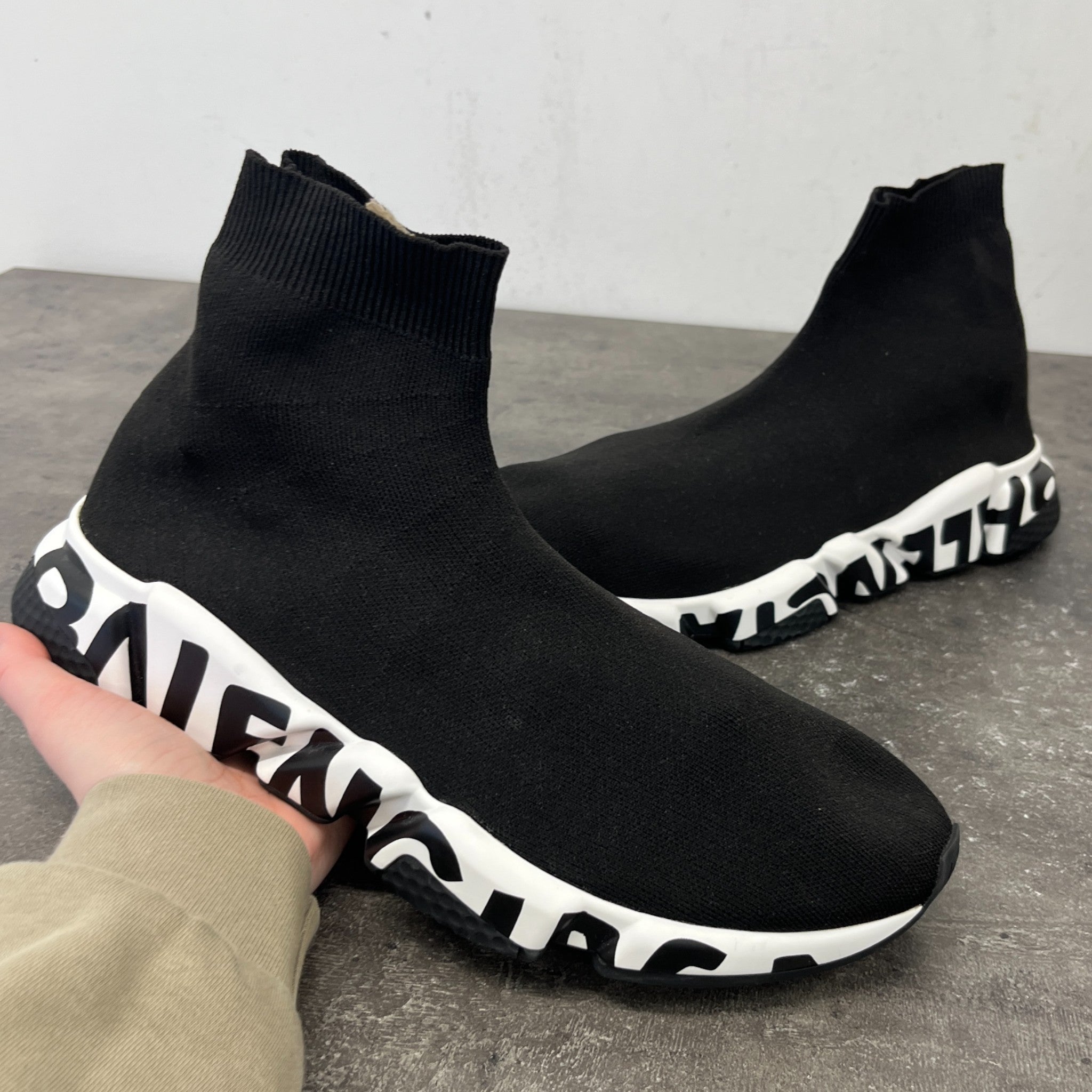 Men's Speed Graffiti High Trainers Black Size EU 43 / UK 9