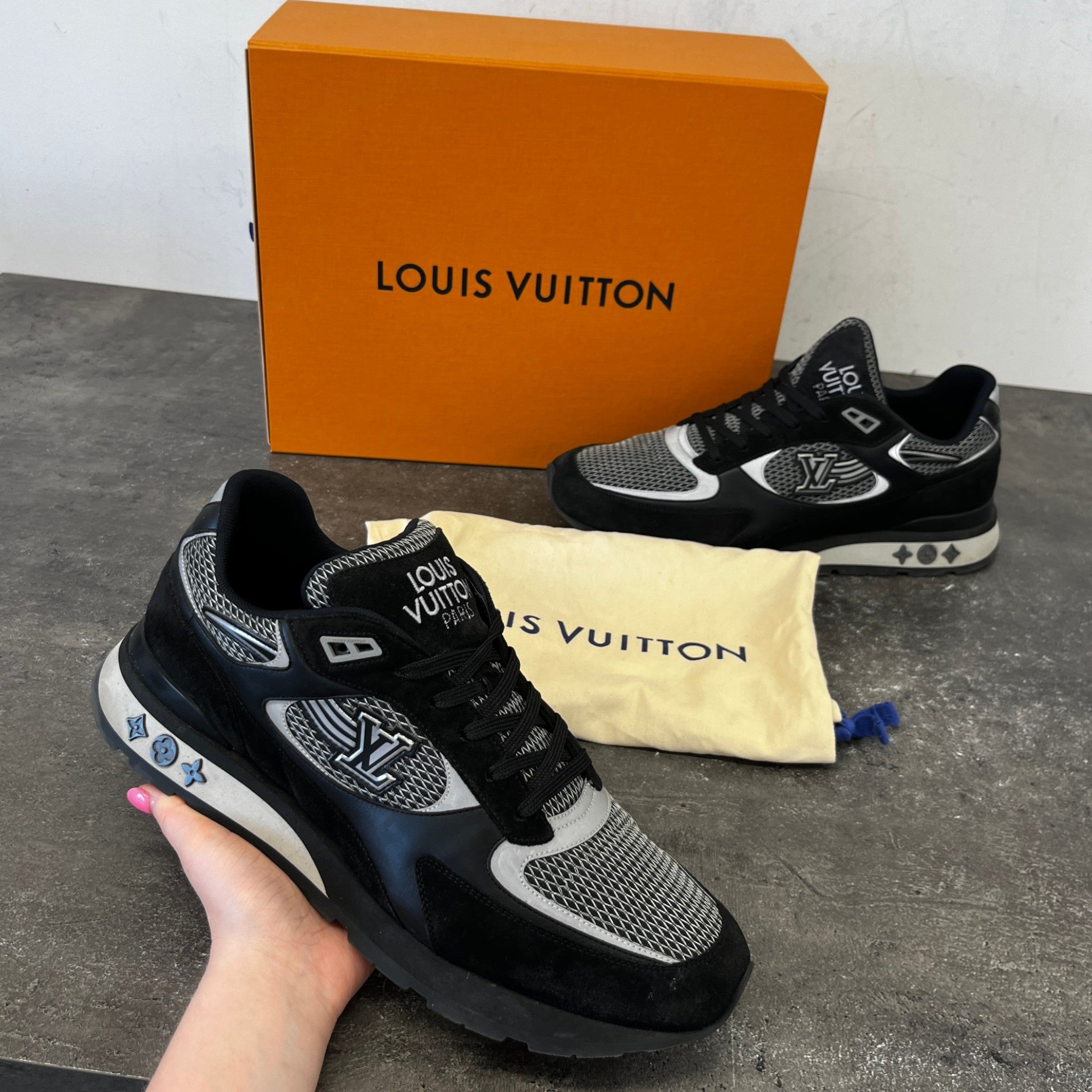 Men's Run Away Low Trainers Black Size EU 43.5 / UK 9.5