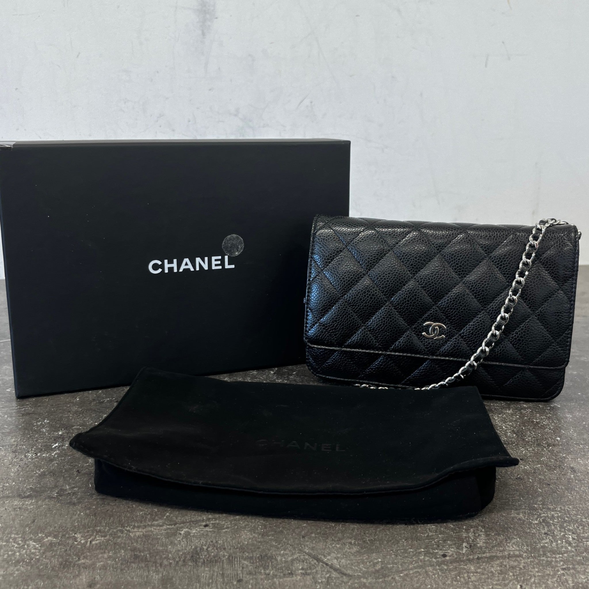 Women's Wallet On Chain Caviar Woc Bag Black