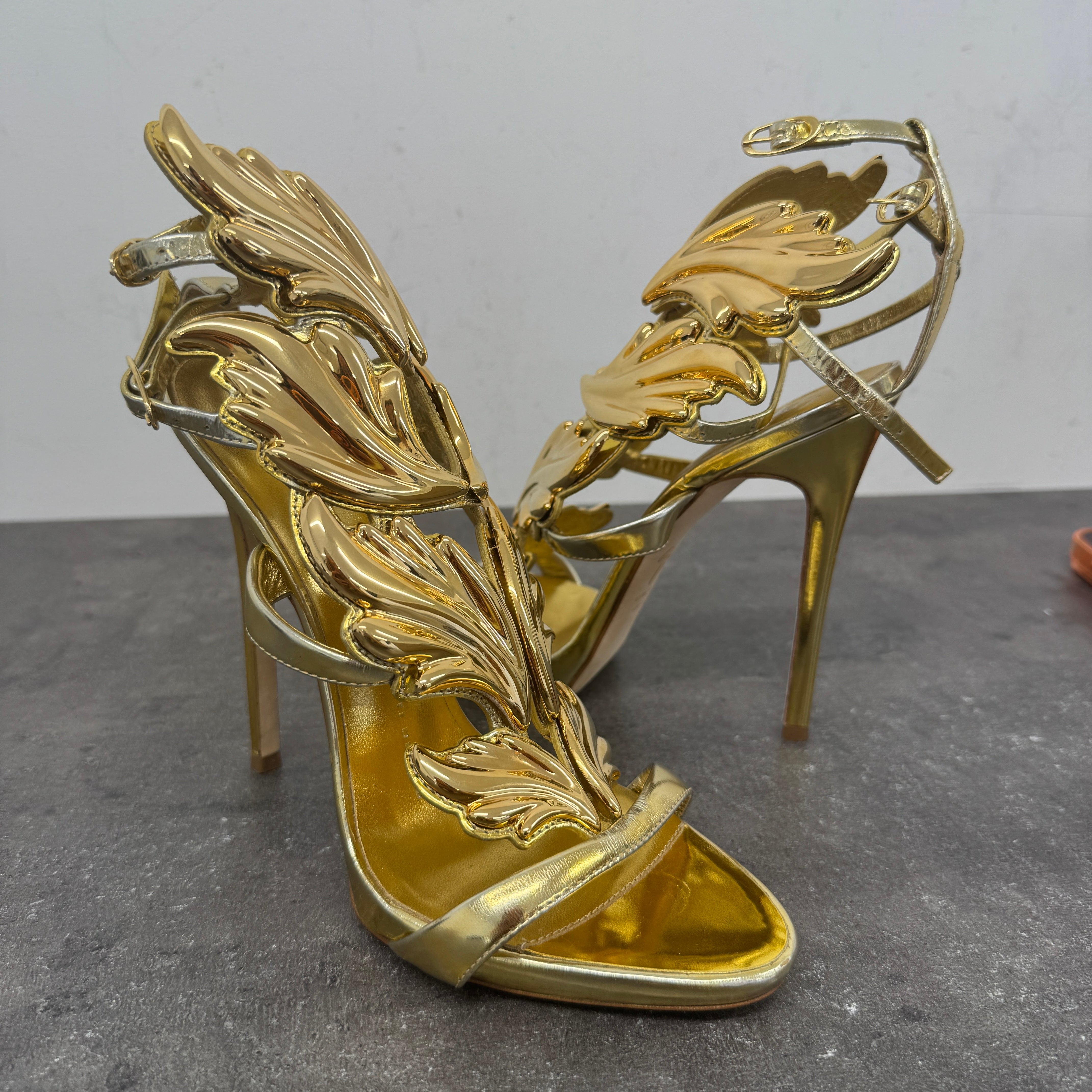 Women's New Cruel 105 Heels Gold Size EU 37 / UK 4