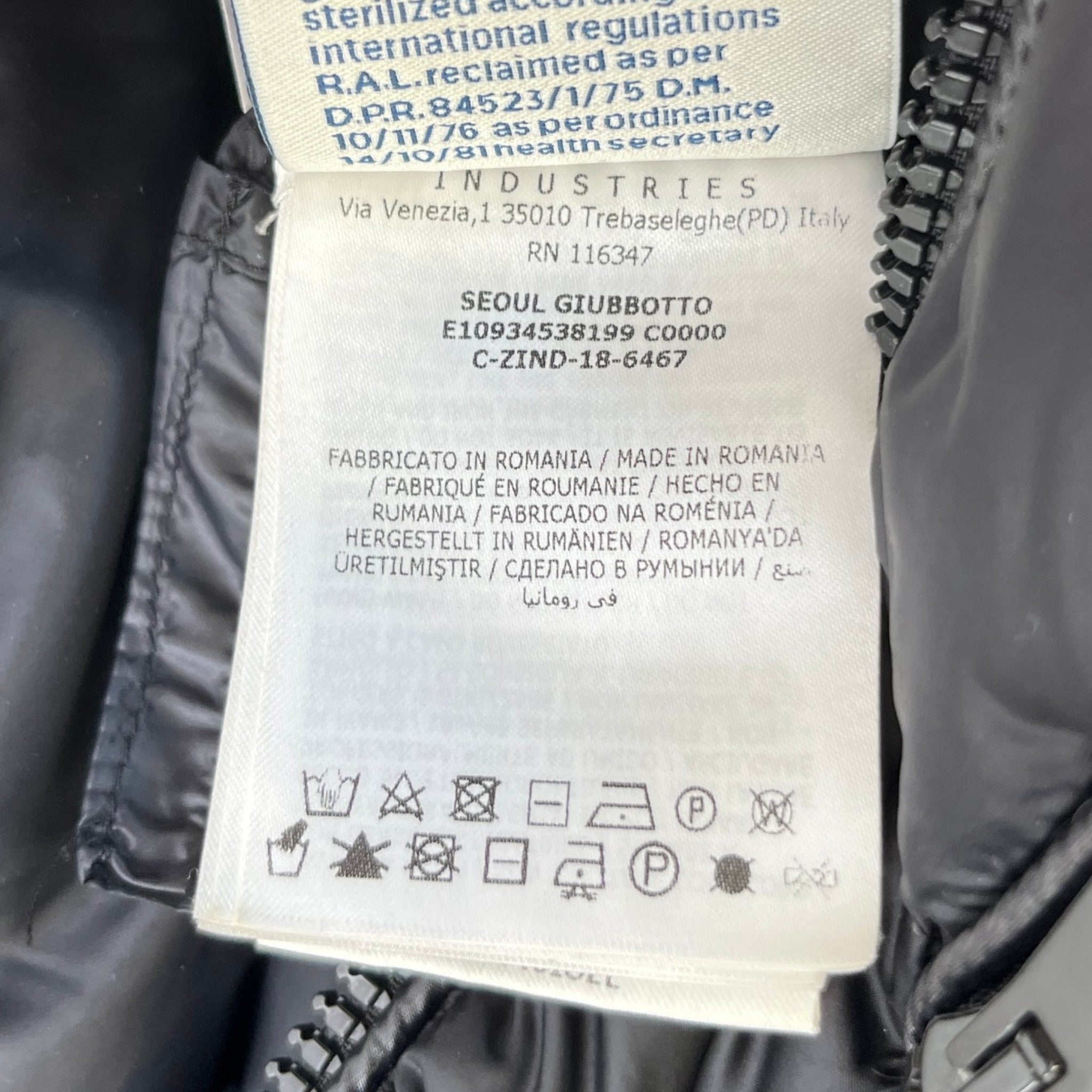 Women's Seoul Down Jacket Black Size 4 / XL