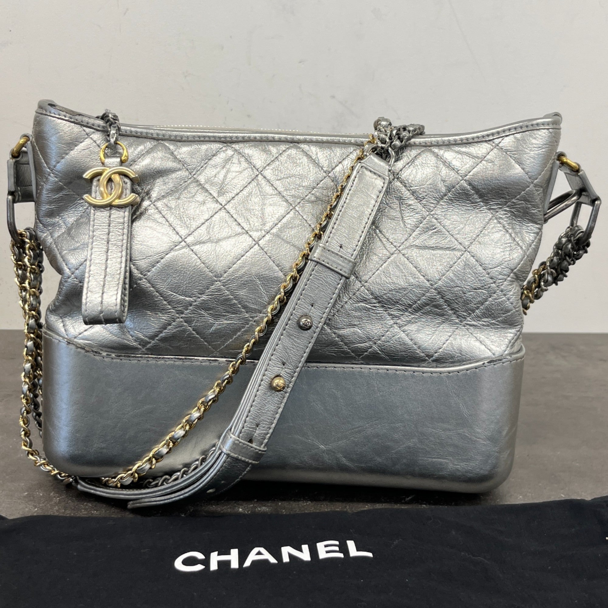 Women's Medium Gabrielle Hobo Handbag Silver