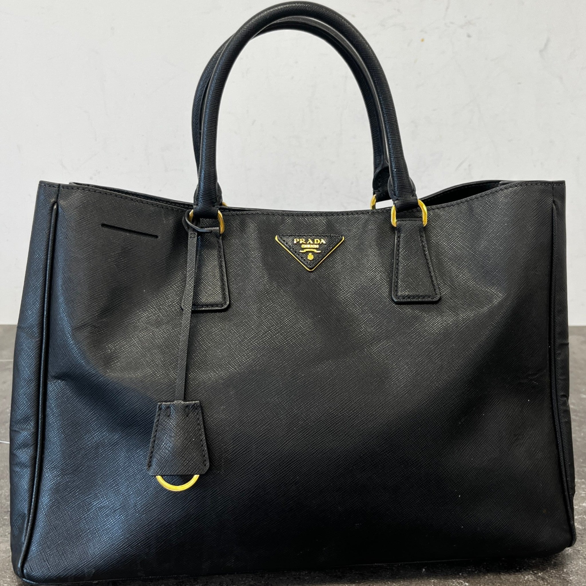 Women's Galleria Saffiano Handbag Black