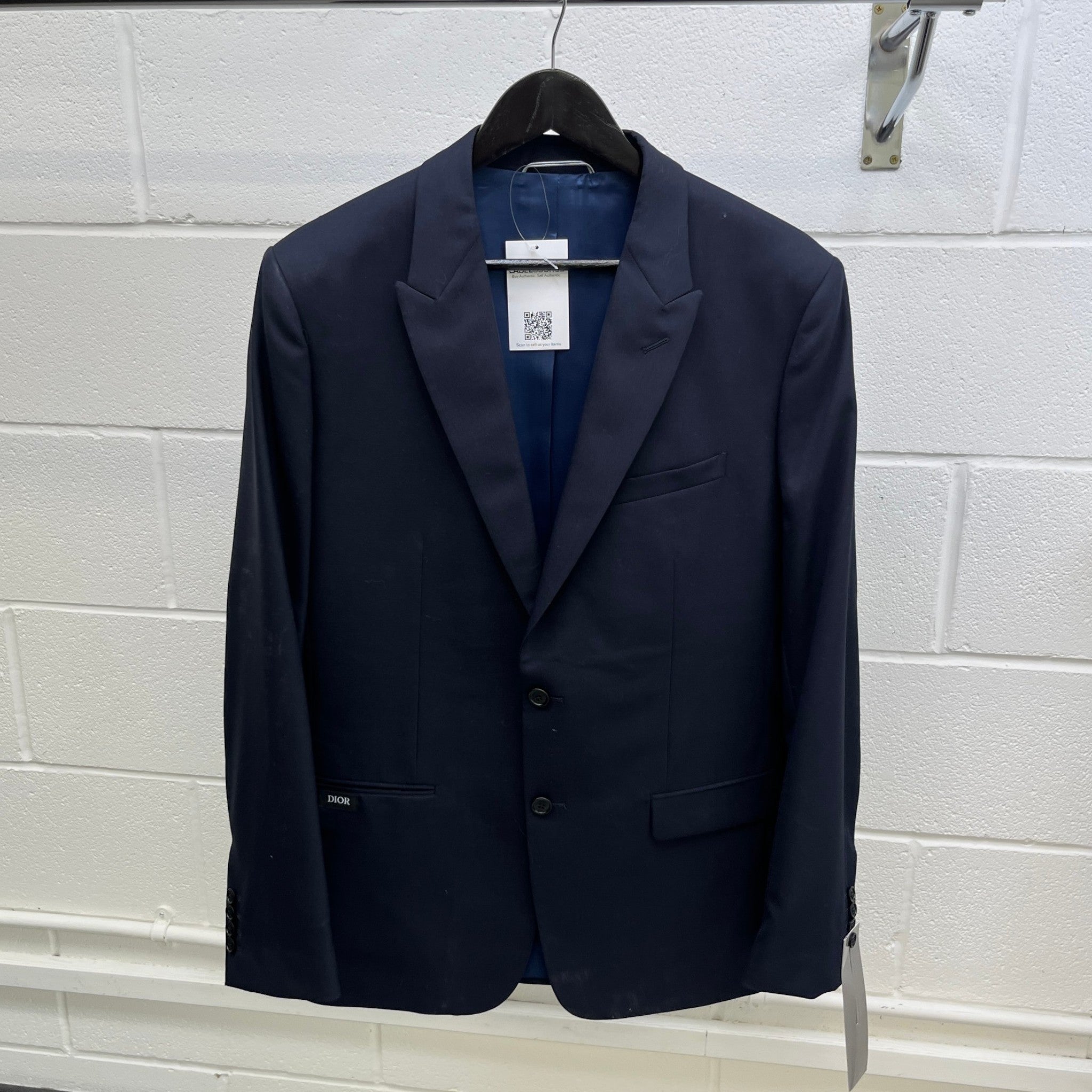 Men's Embroidered Logo Single-Breasted Suit Navy Size 52R