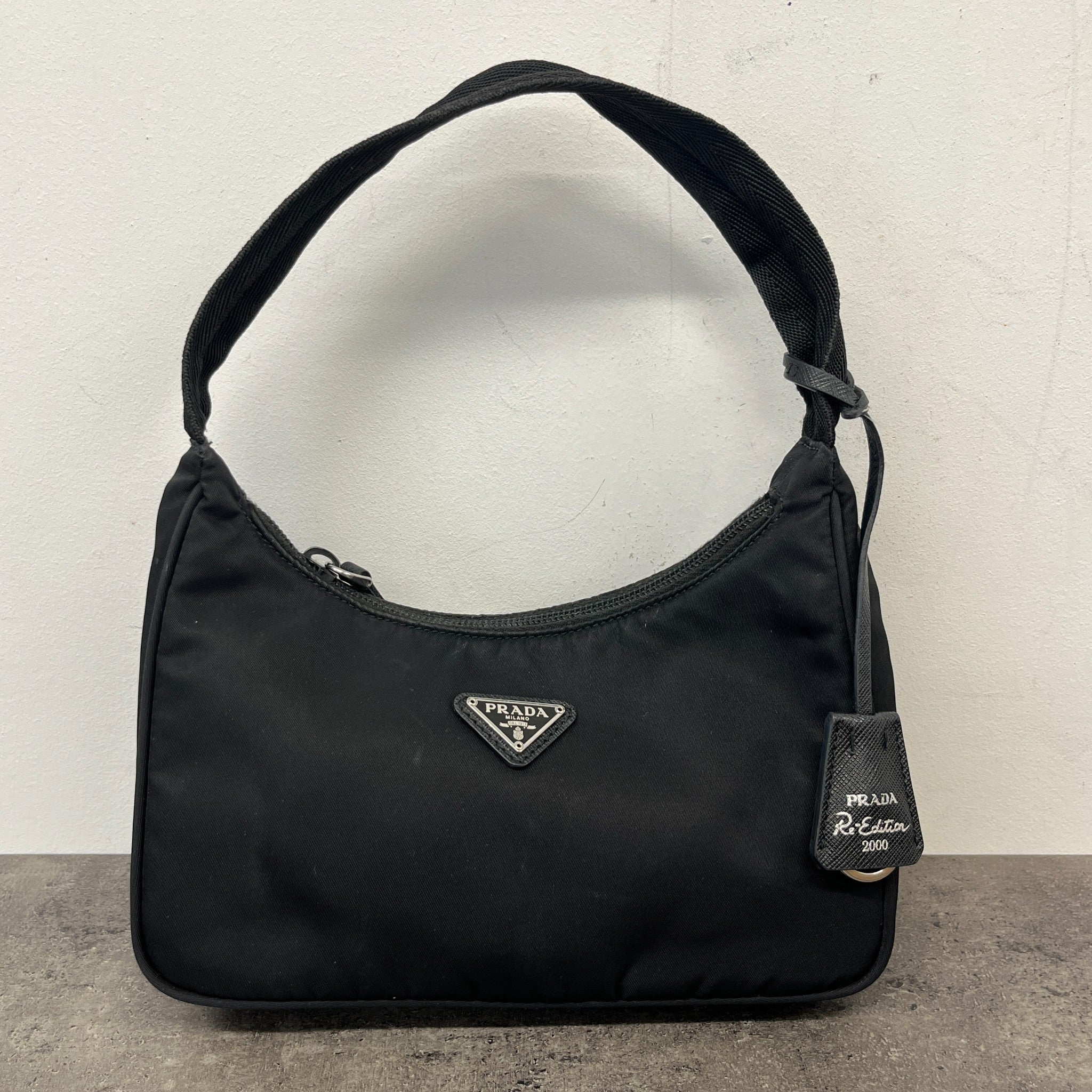 Women's Re-Nylon Re-Edition 2000 Bag Black