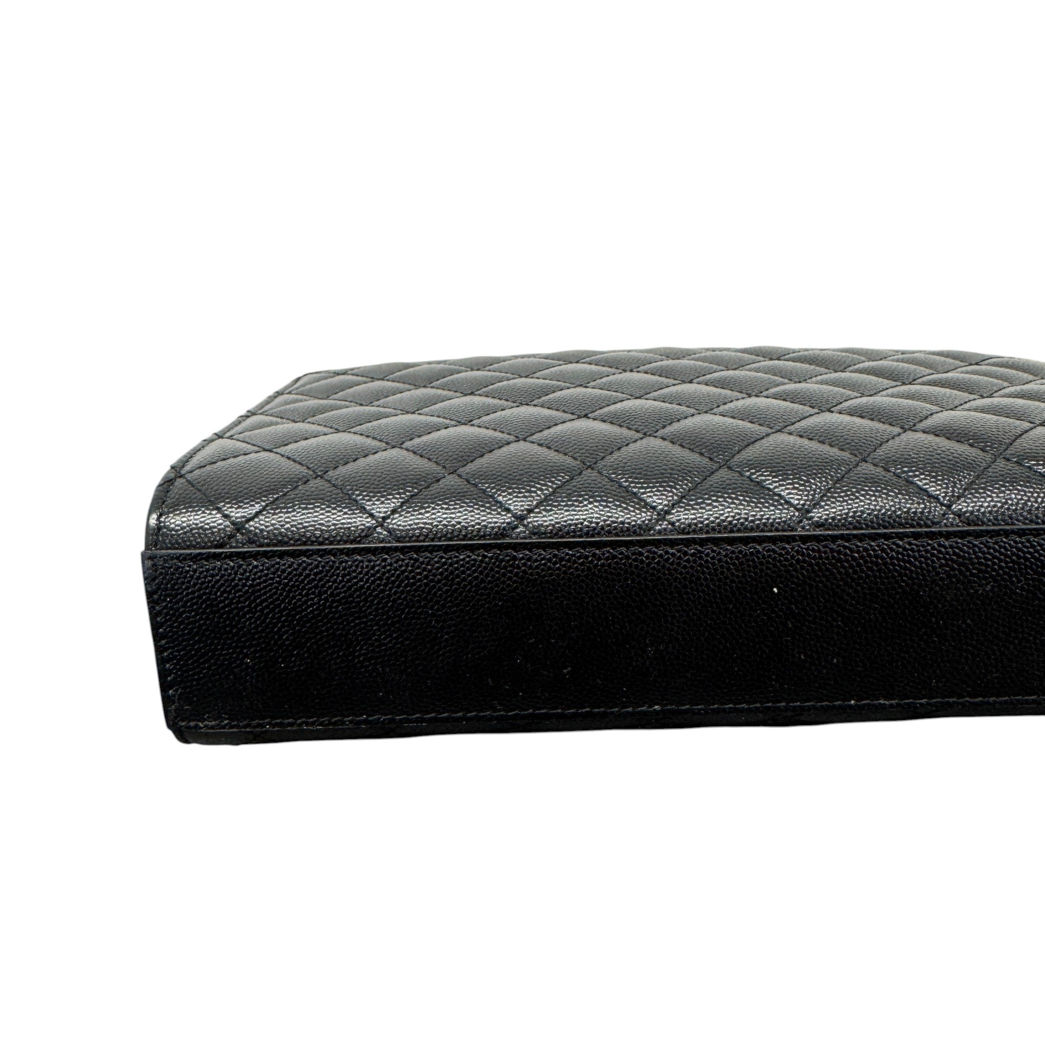 Women's Envelope Medium Quilted Grain De Poudre Bag Black