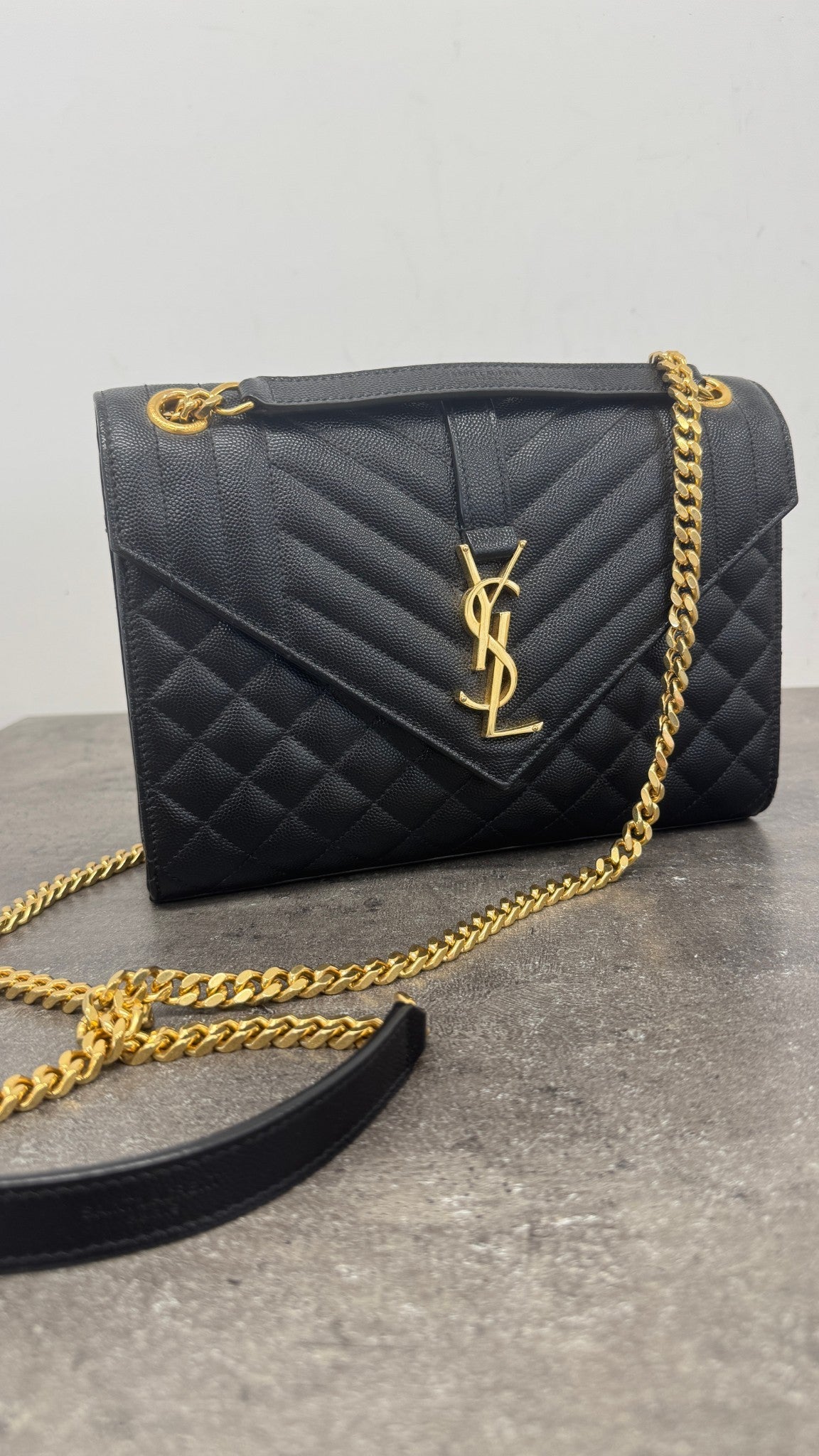 Women's Envelope Medium Quilted Grain De Poudre Bag Black