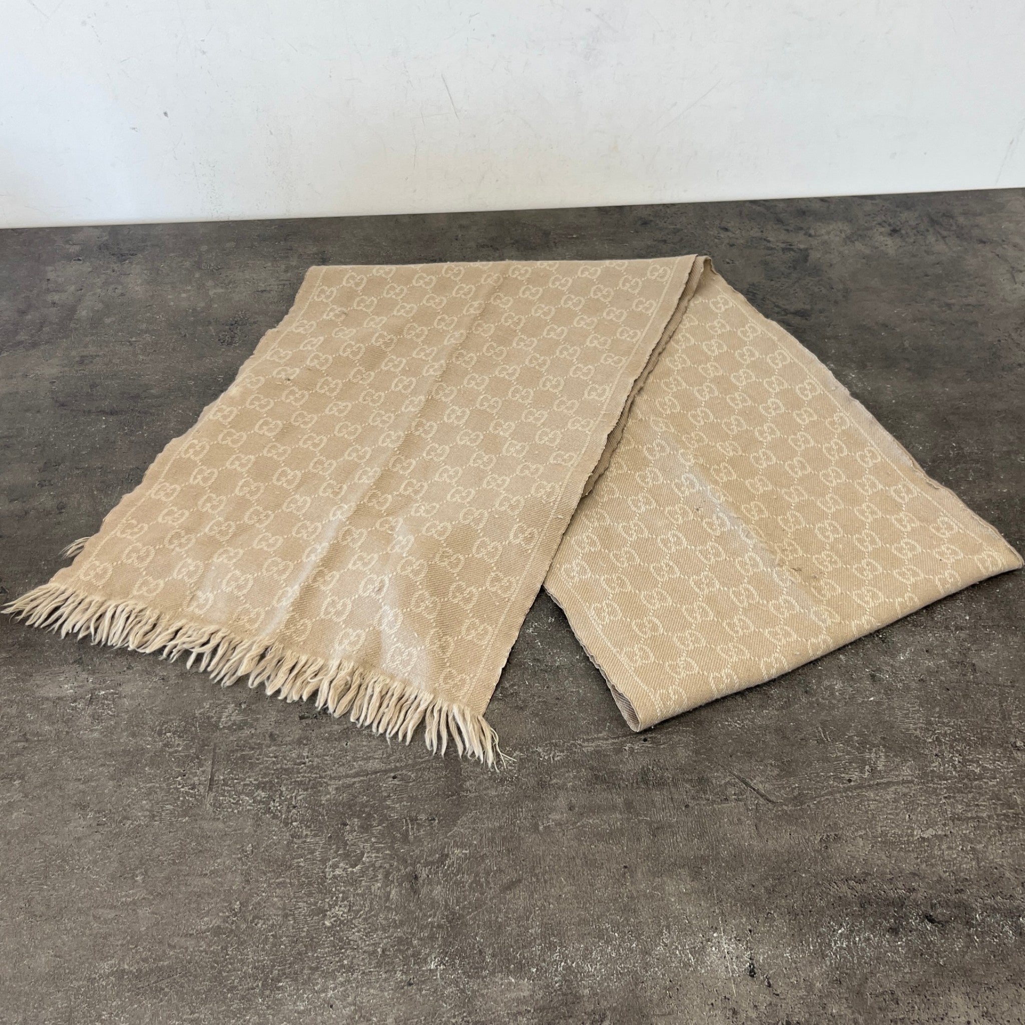 Women's Gg Supreme Scarf Beige